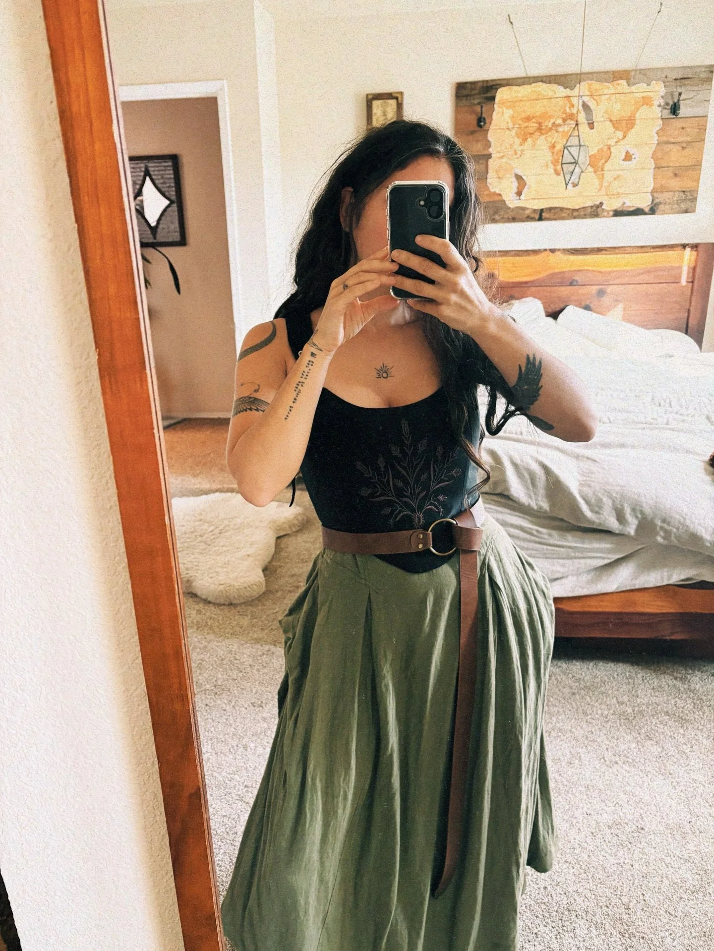 me remembering the only thinking keeping me from my magic is myself ✨💫🌿 happy weekend beauties