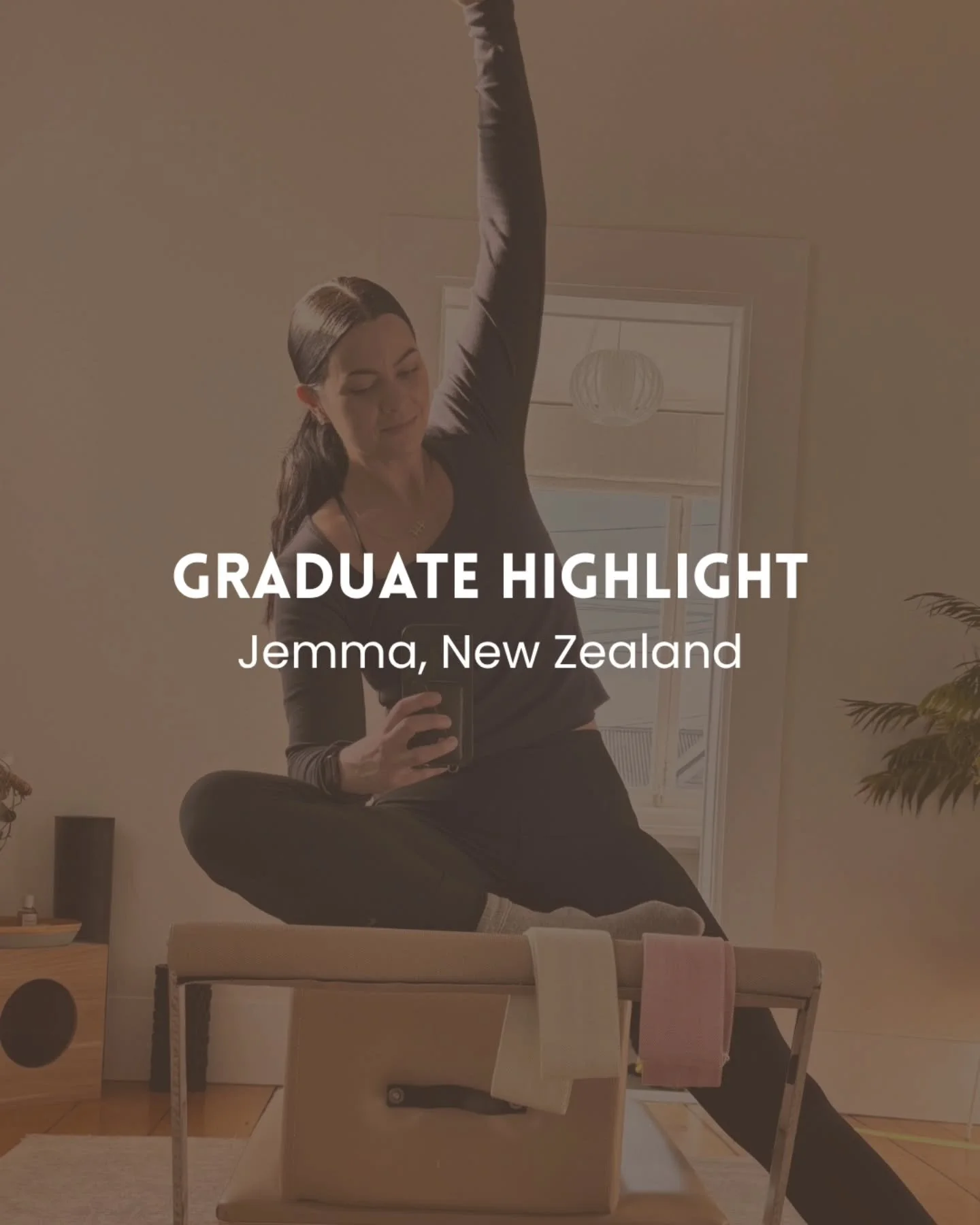 ✨️ TSA Alumni Highlight ✨️
Jemma completed her Reformer Teaching Training Programme in February 2025 and has started teaching private 1:1 after completing her certifications @strongher_pilates . We caught up with Jemma to see where she is and what sh