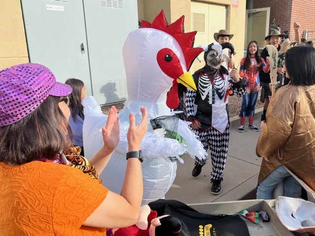 Tucson Chinese Cultural Center Chinese School Trunk or Treat 2022 3.JPEG