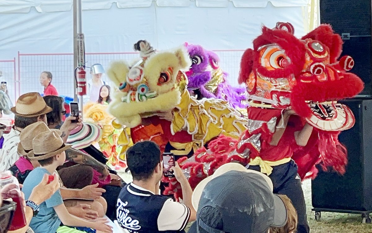 Tucson Chinese Lion Dance Troupe at Tucson Meet Yourself 2023 5.jpg