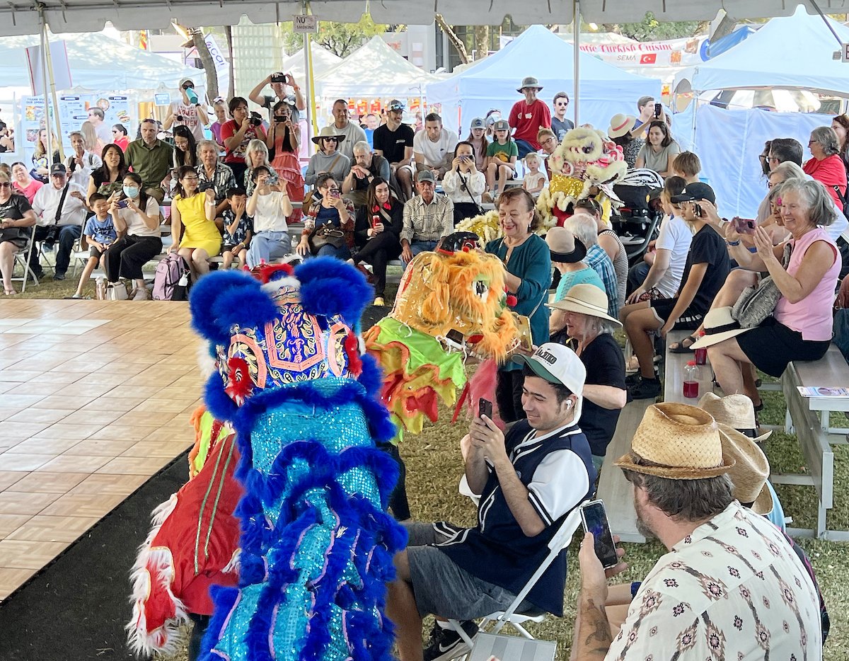 Tucson Chinese Lion Dance Troupe at Tucson Meet Yourself 2023 12.jpg