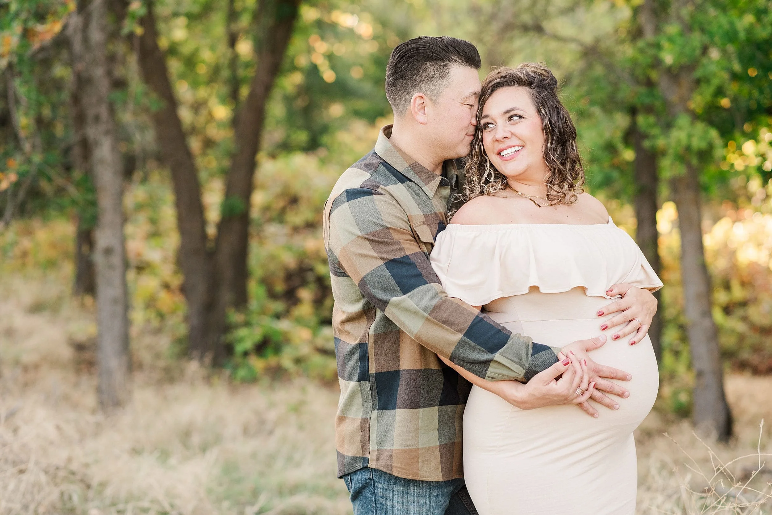 expecting parents at their maternity session in chico