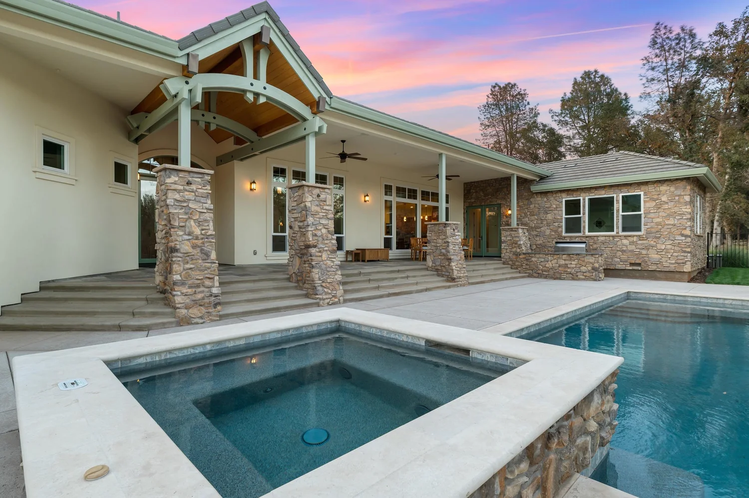 Luxurious Swimming Pools and Backyard Landscaping Masterpieces — Jen ...