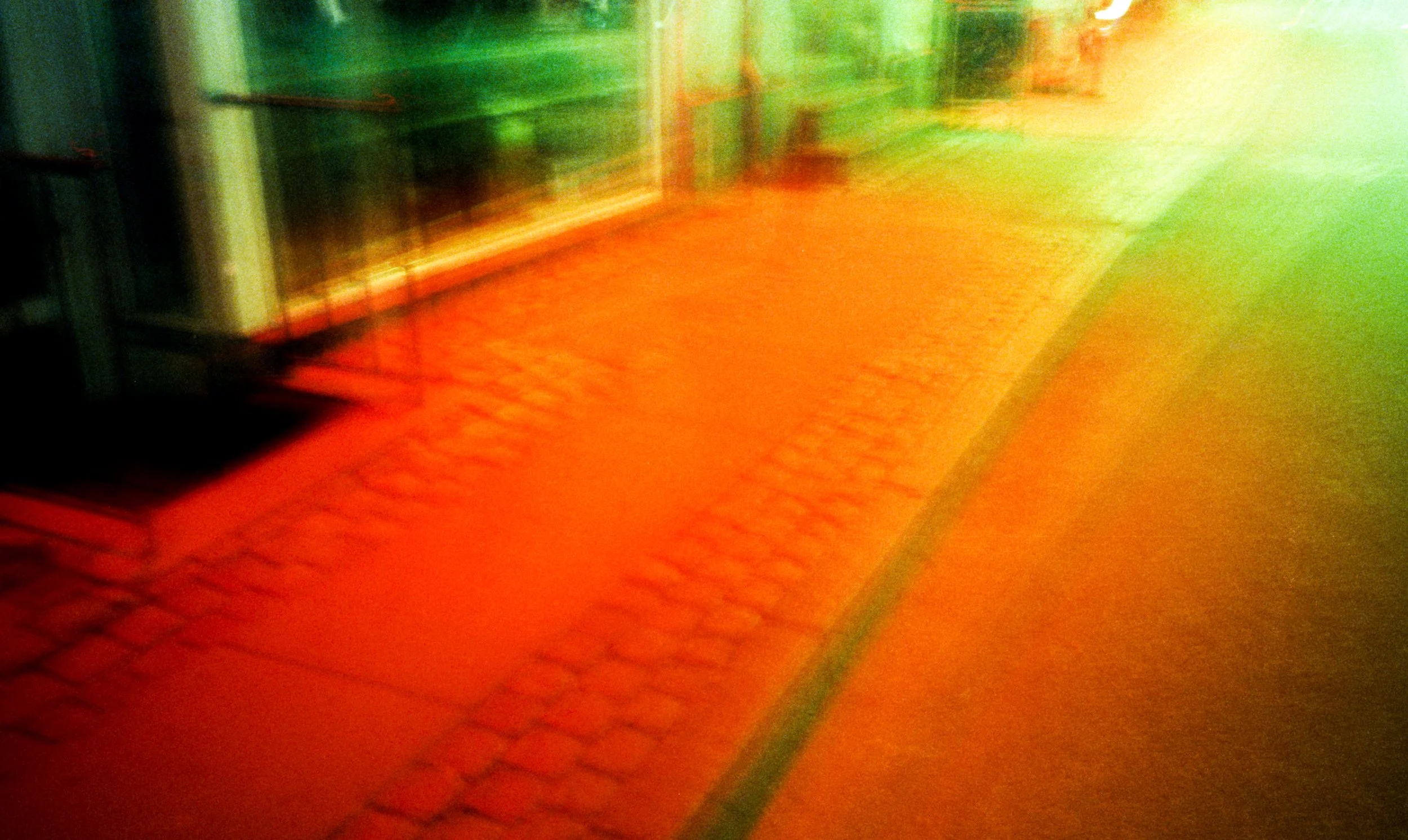 traces_of_light_20260506_029.jpg