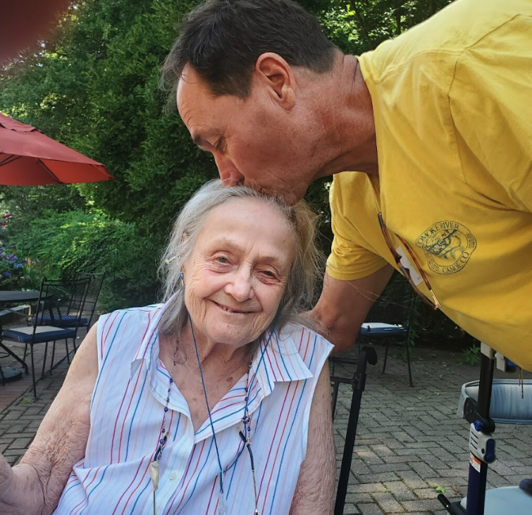 Workshop: Mindfuless for caregivers: Caring for yourself as you care for the one you love (Copy)