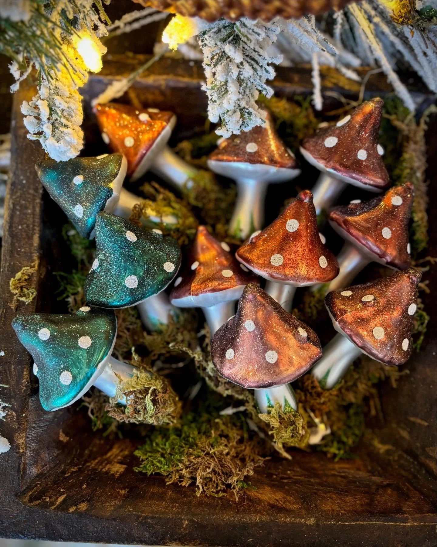 The Holidays sparkle a little brighter when we shop local.  Every candle, coffee, and gift you buy from a Lake Almanor business helps a neighbor, supports a dream and keeps our towns heart beating bright. Shop local first on this Small business Satur