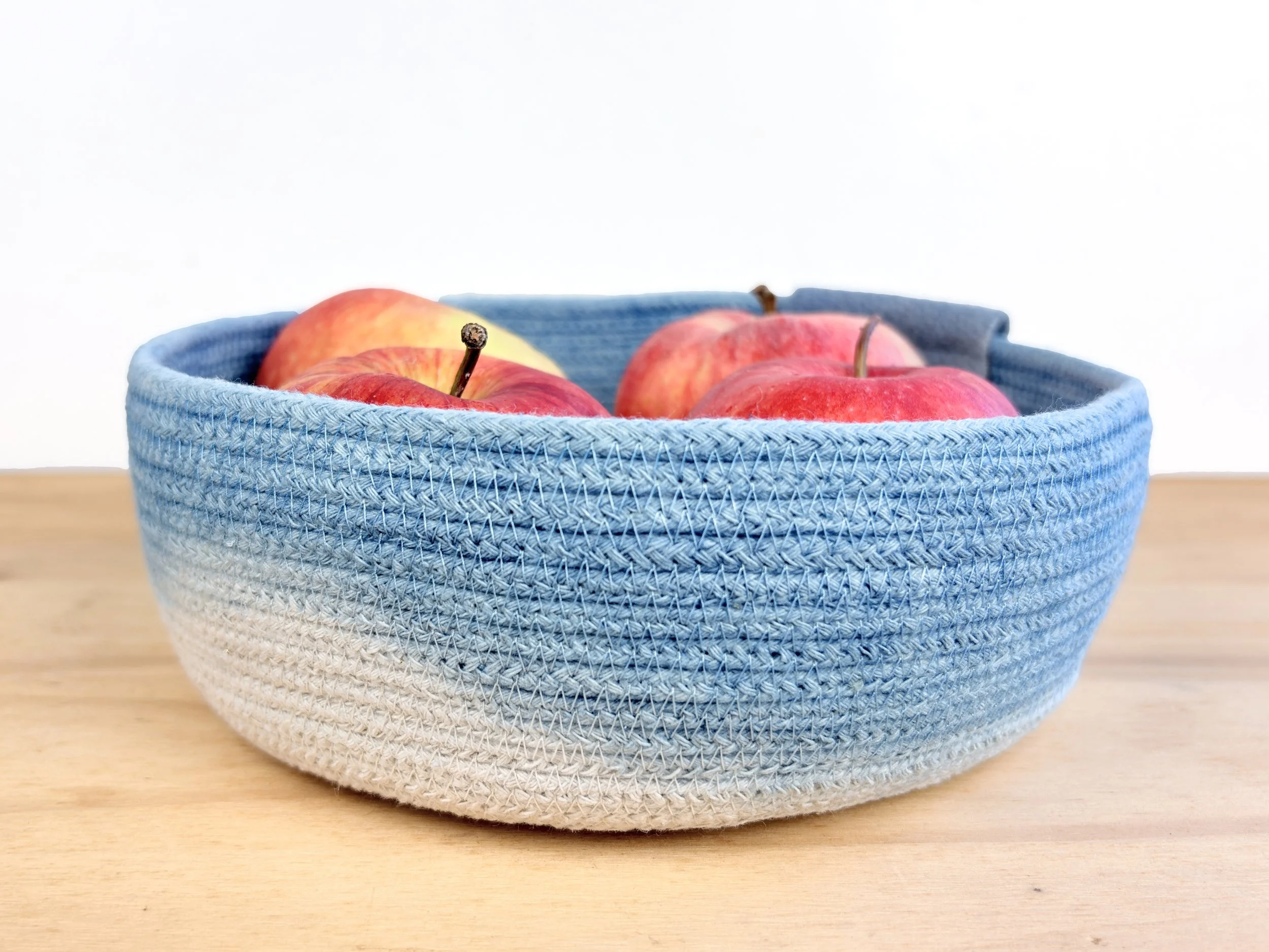 blue curving stripe apples rectangle.jpg