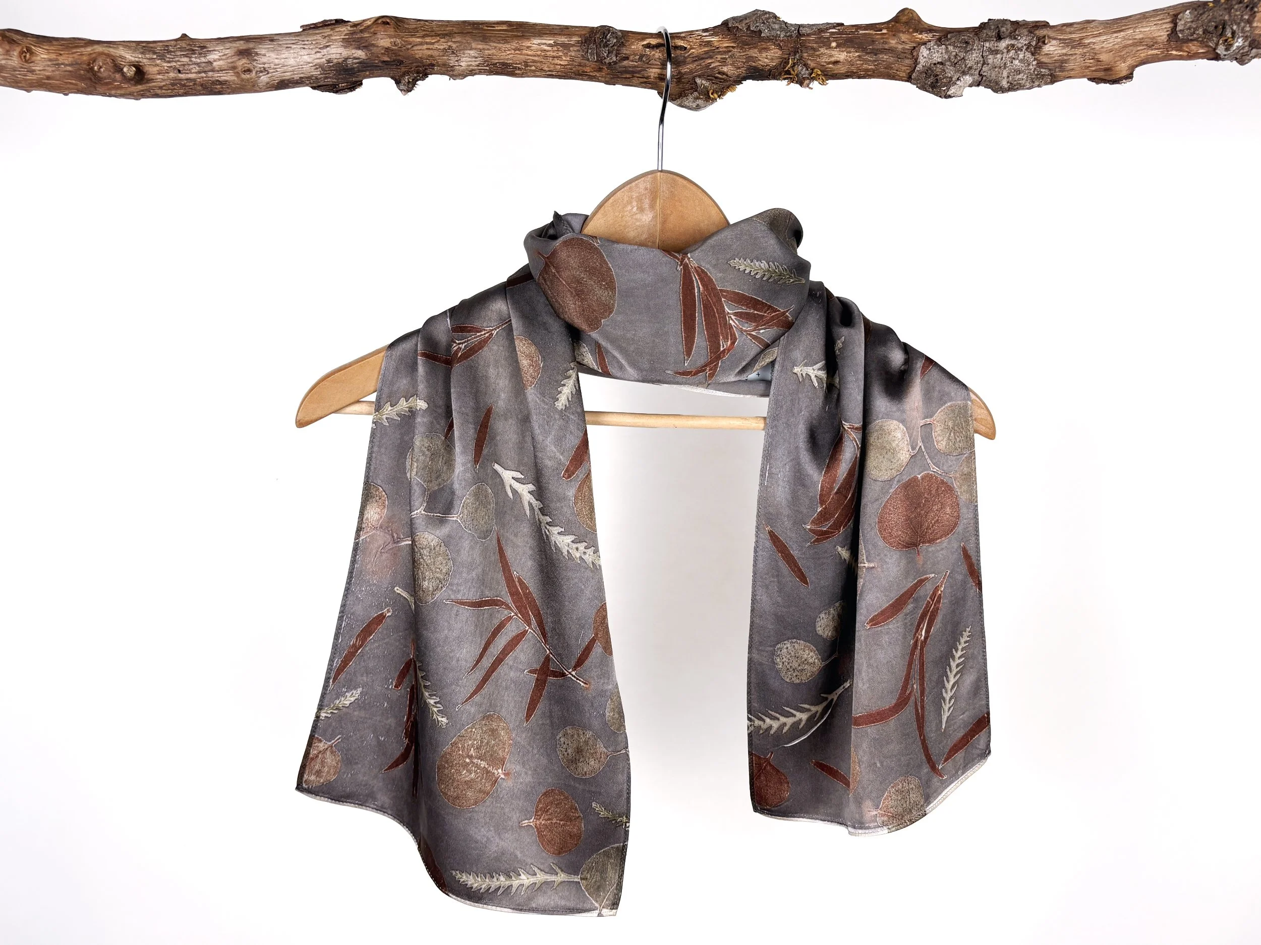 698 tannin euc neck rectangle.jpg