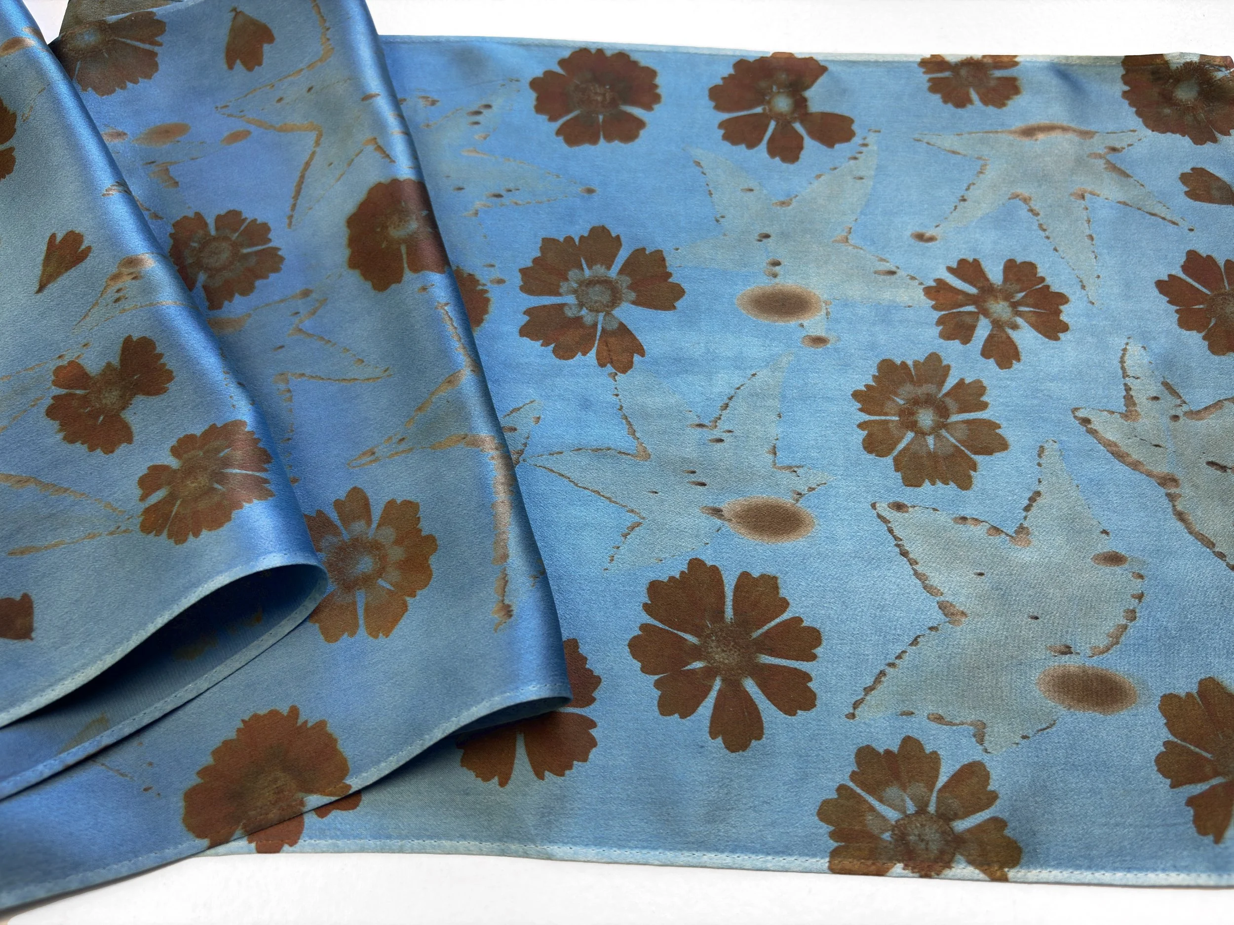 575 indigo sweetgum flowers detail rectangle.jpg