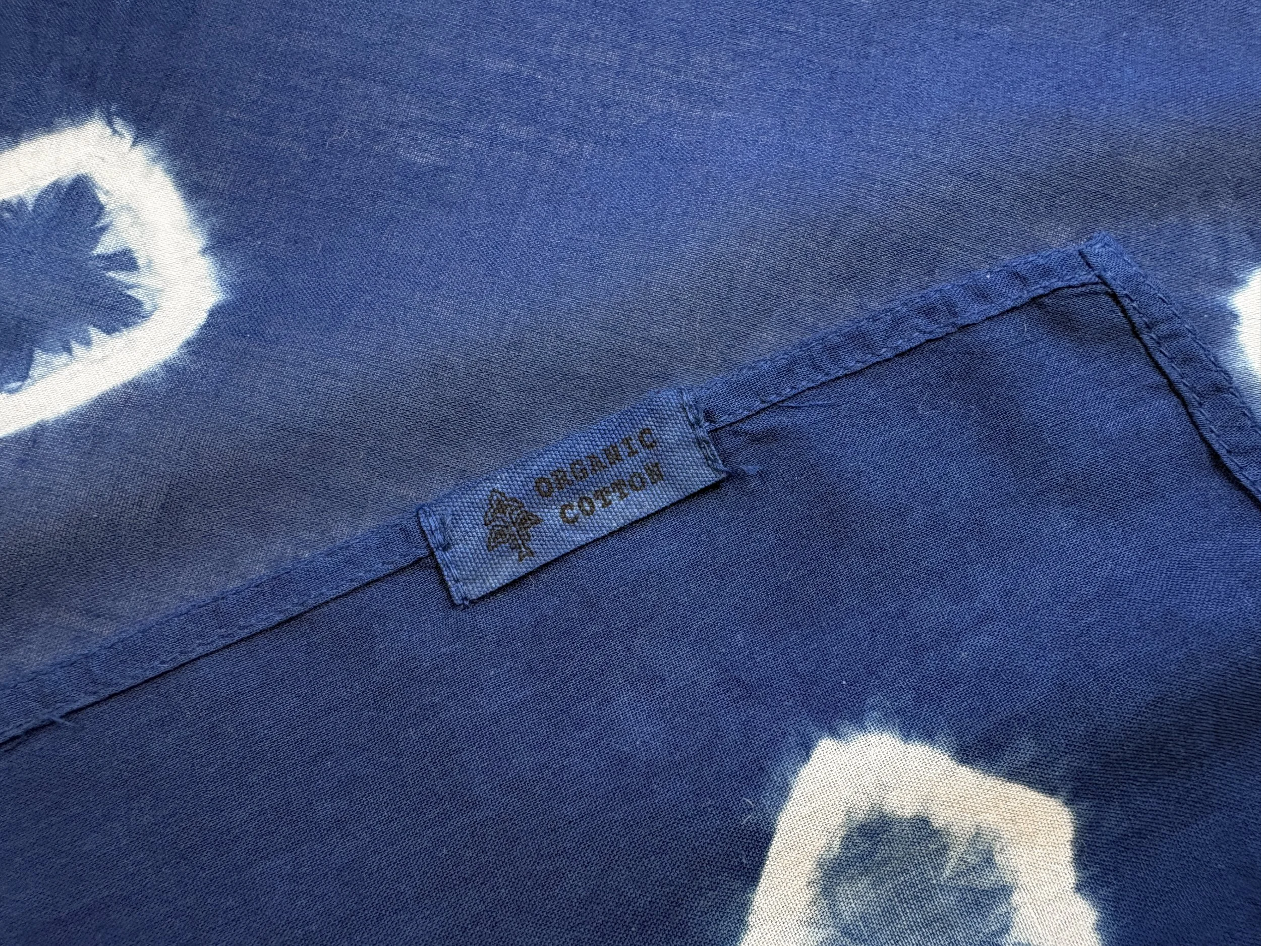 indigo dots tag rectangle.jpg