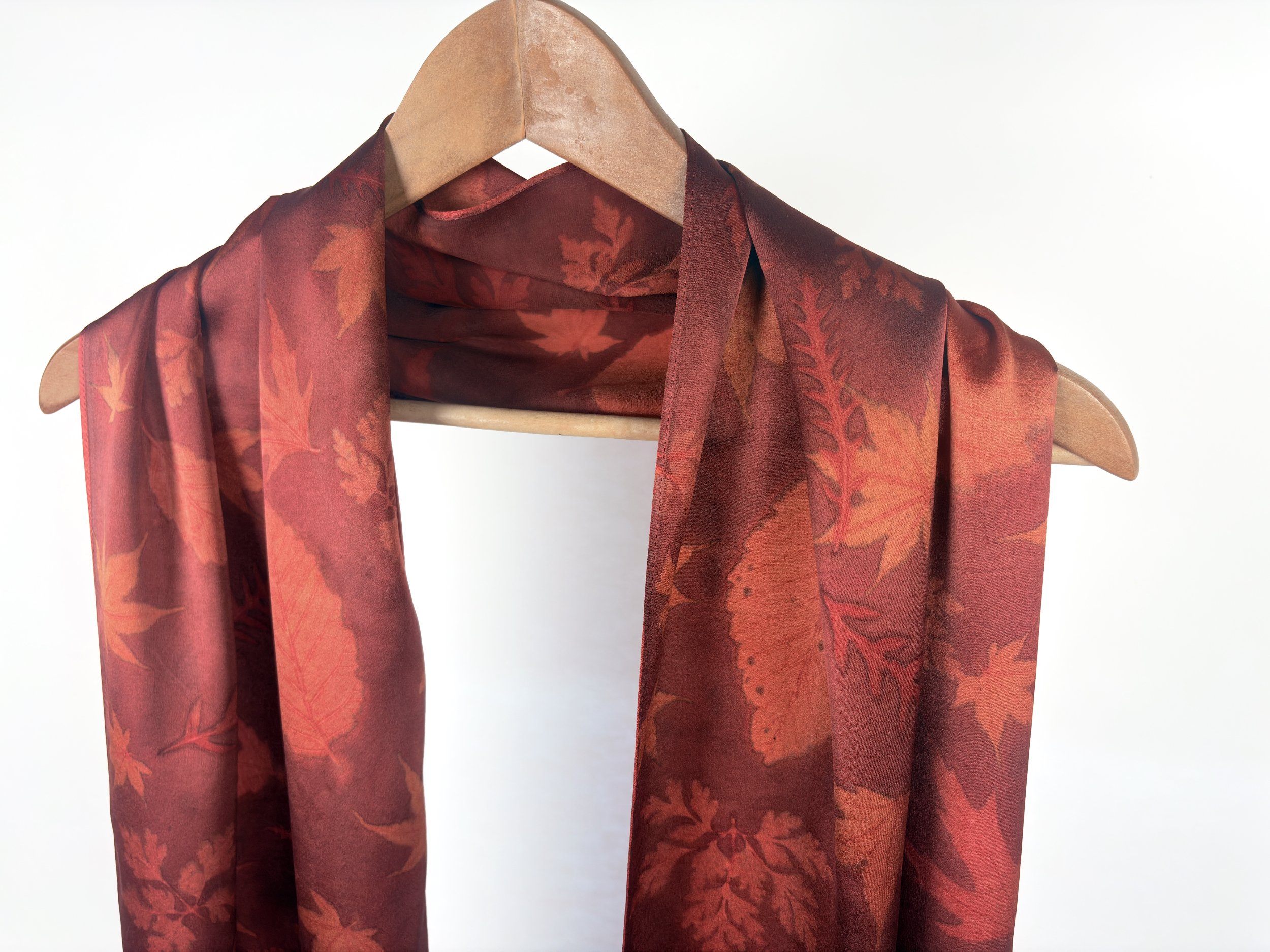 709  madder neck rectangle.jpg