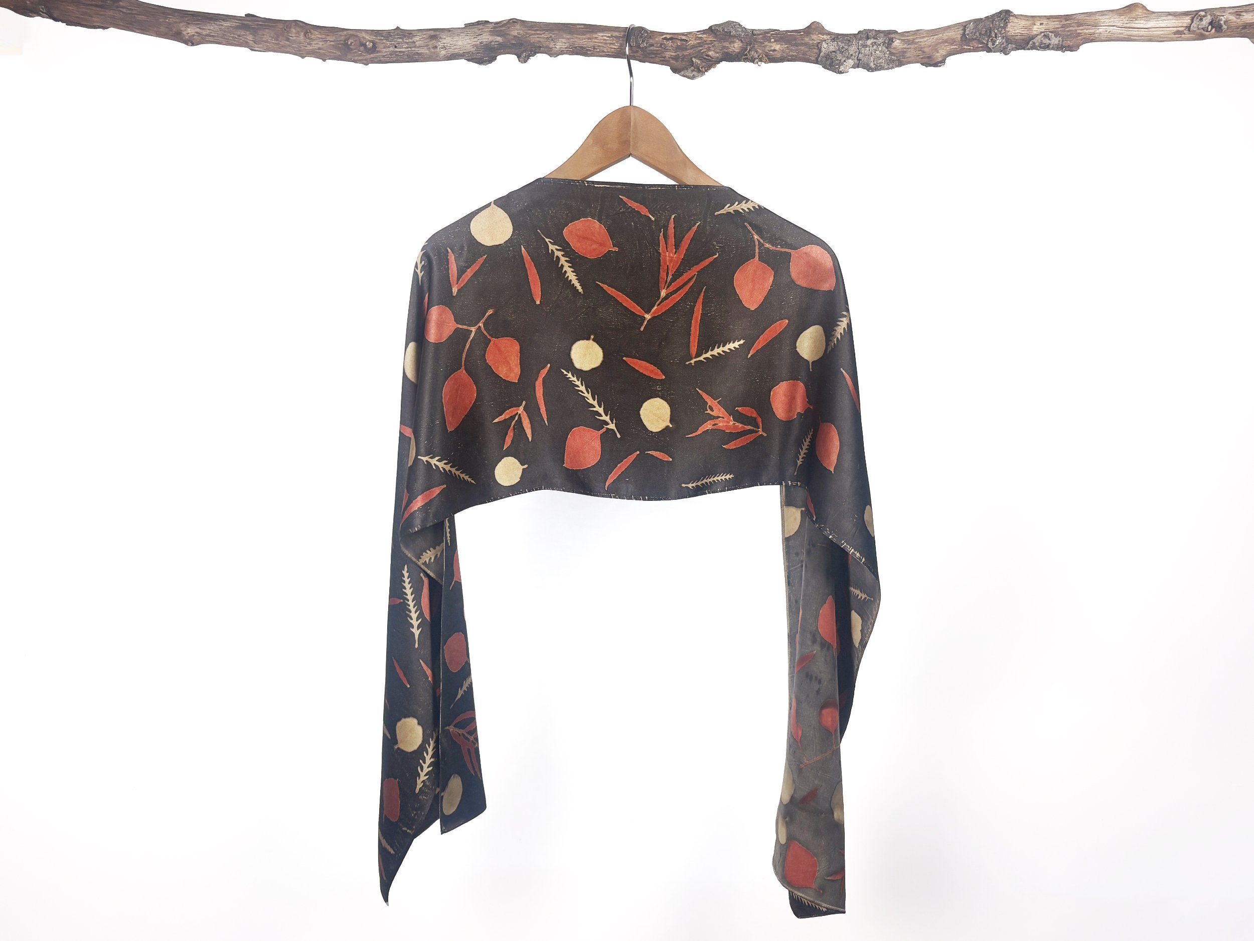 716 black red euc back longrectangle.jpg