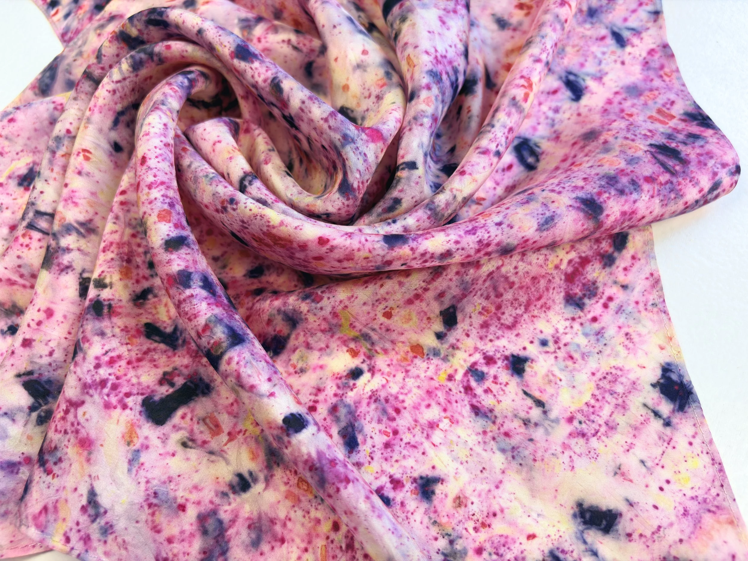 pink diagonal speckles swirl detail2 rectangle.jpg