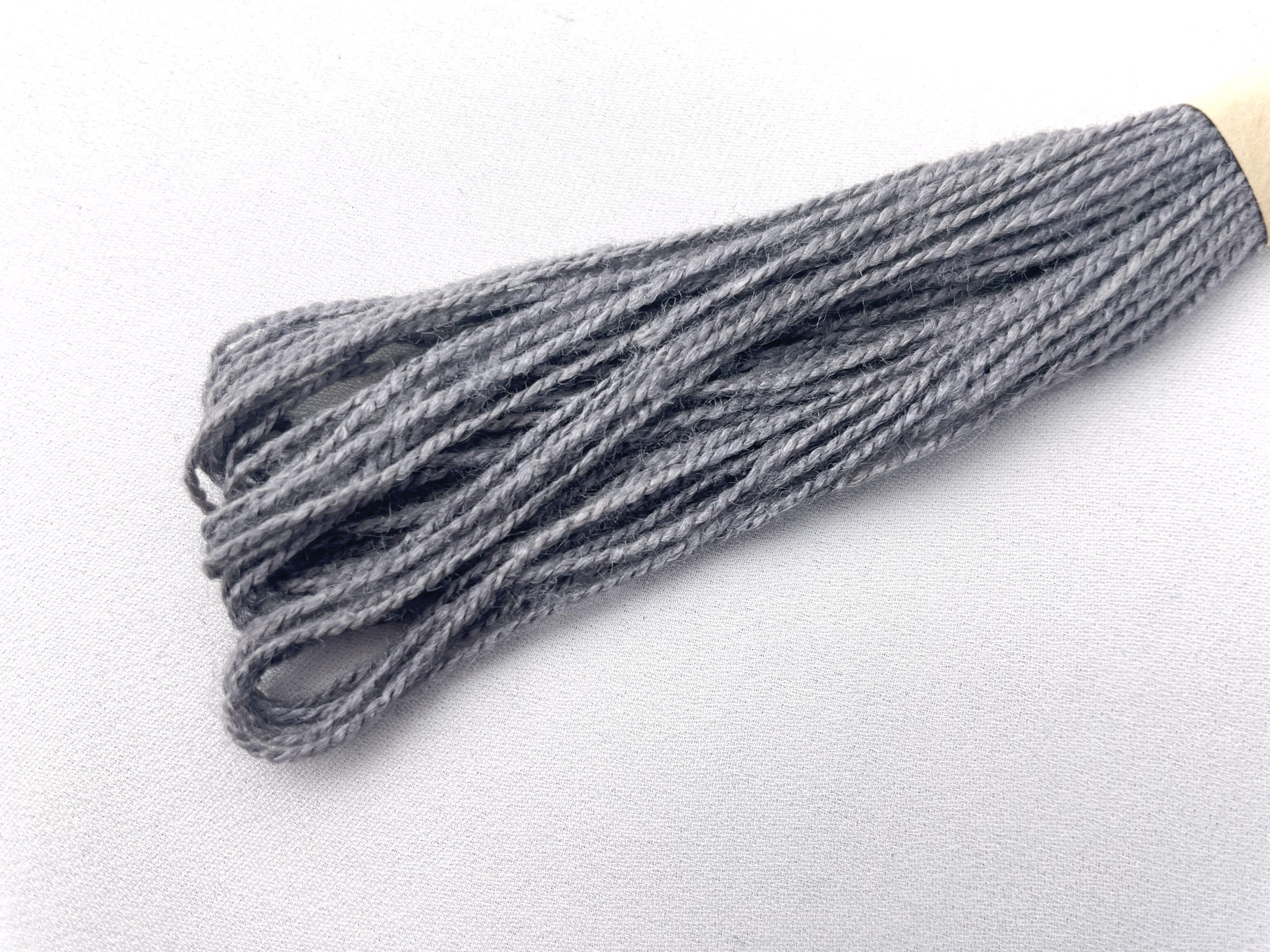 GR1 silver gray other end.jpg