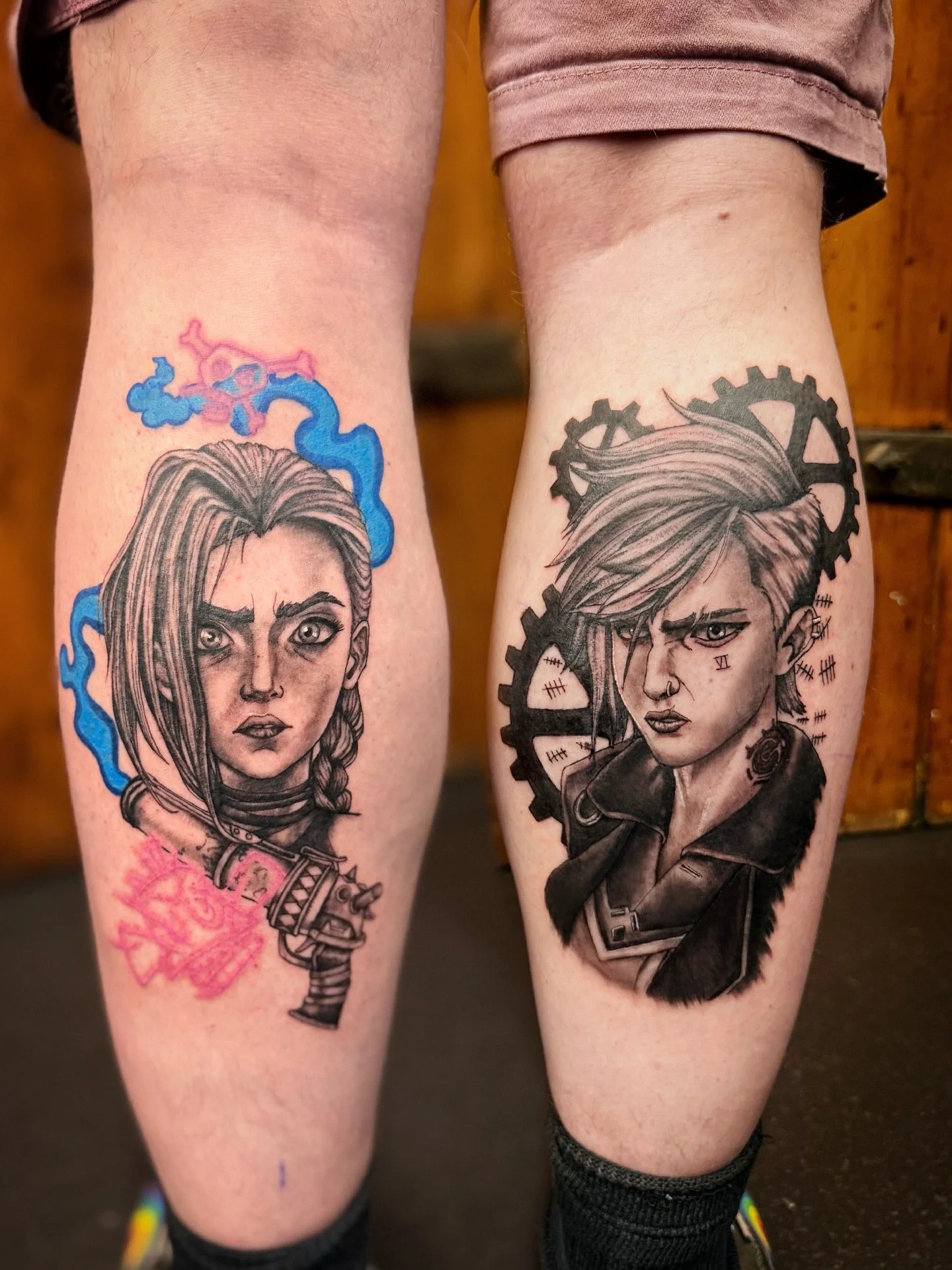 Two Arcane pieces from my flash.
Still need one final session on both of them. Done over two days.
*
*
*
#arcane #arcanetattoo #jinxtattoo #vitattoo #manchester #uk #manchestertattooartist #uktattooartist #viarcane #jinxarcane #manchestertattooist
