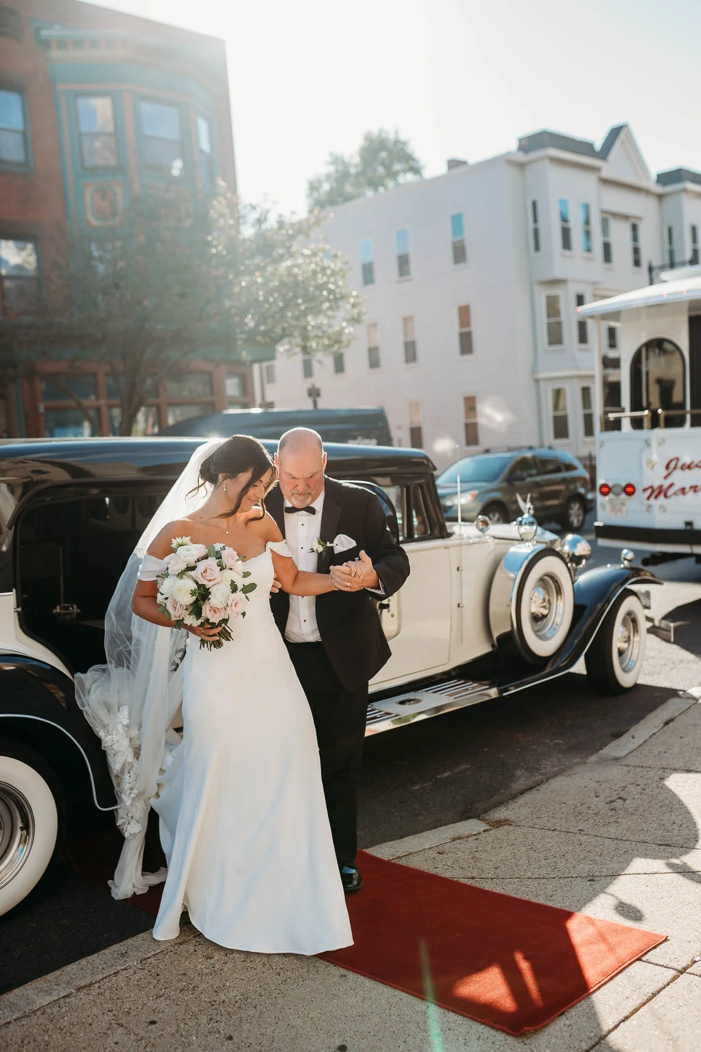 Long Wharf Marriott-A Little Heart Photography-81.jpg