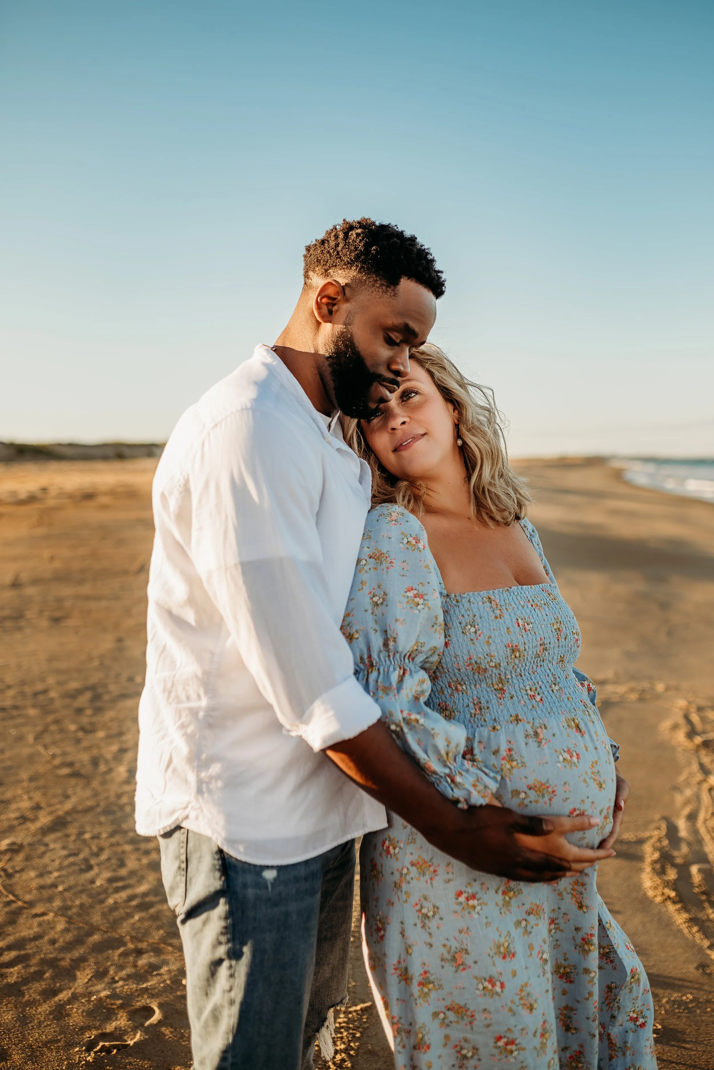 Alyssa Francis Maternity Portraits-20-min.jpg
