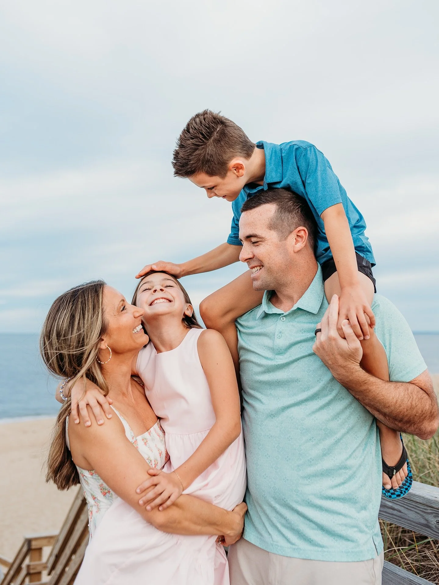 Sundays are for family &hearts;️

📍Newburyport, MA

Newburyport Family Photographer | Autumn in New England | Boston Family Photograper | Plum Island
