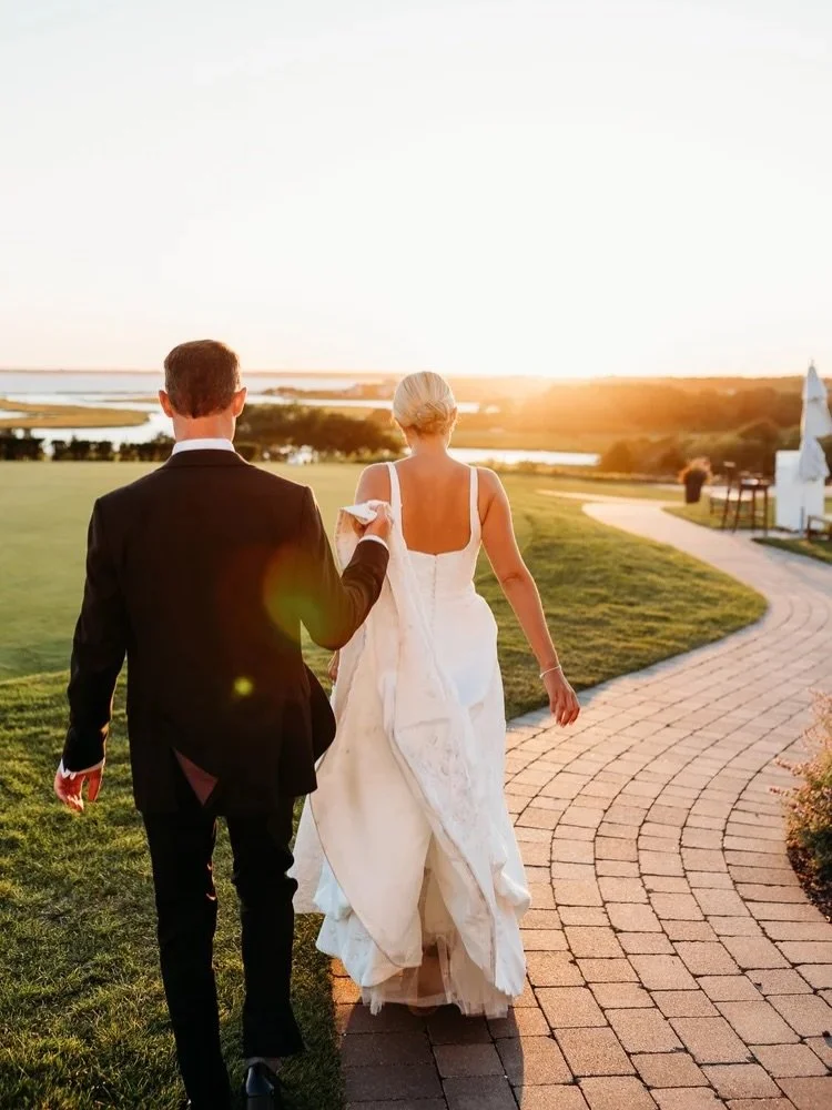 Sunset 📍 @hyannisportclub  August. 

Now on the blog and forever the most lovely evening &hearts;️

Photography: @alittleheartphoto 
Venue: @hyannisportclub 
Planning: @capecodcelebrations @_que_sera_saraa 
Florals: @boathouseblooms 
Stationary: @la