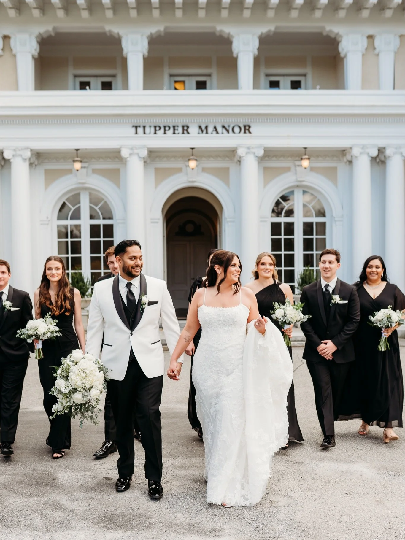 Black &amp; White and a whole lot of spring glam for Sarah and Asad&rsquo;s wedding day at the always lovely Tupper Manor. 

Dream Team: 
Photography: @alittleheartphoto 
Venue: @tuppermanor 
HMUA: @viva.la.beauty_  and @johannaartistry 
Florals: @fl
