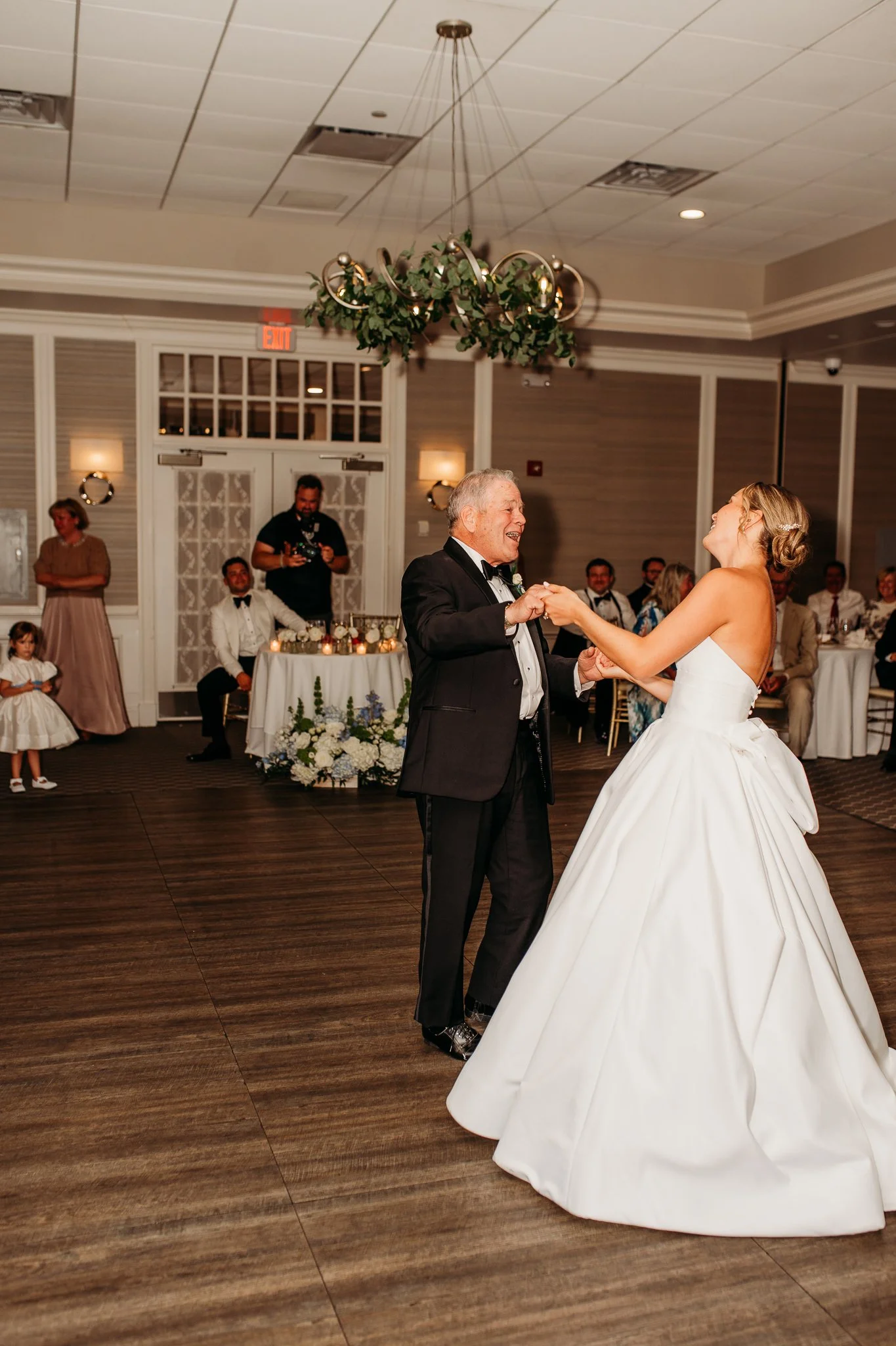 Club at New Seabury Wedding Day-126.jpg