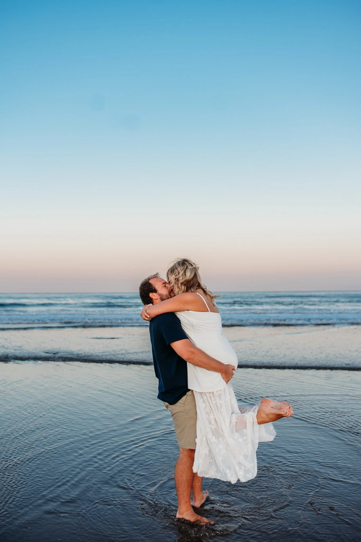 Ogunquit Maine Engagement Pictures- A Little Heart Photography-58.jpg