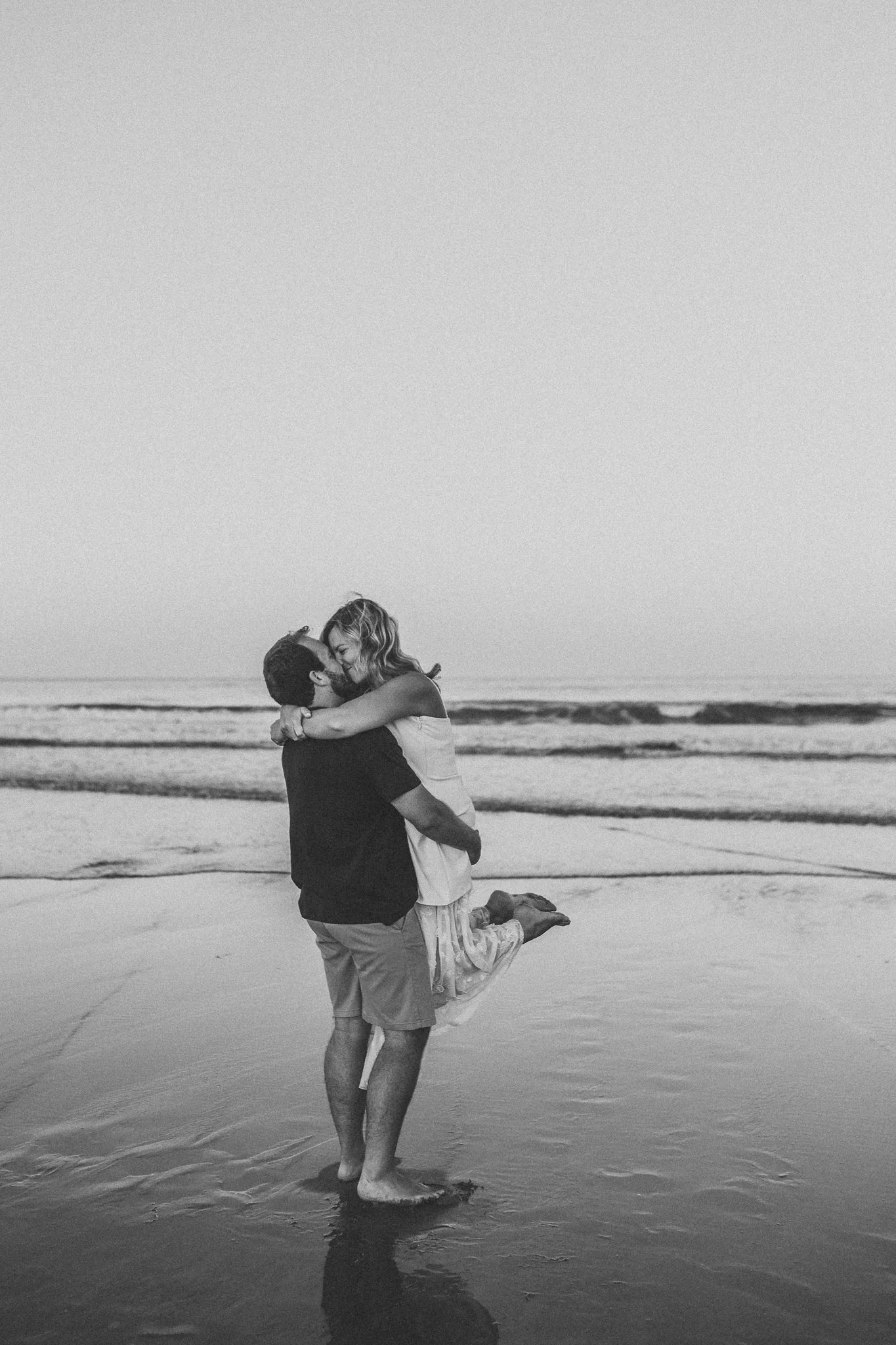 Ogunquit Maine Engagement Pictures- A Little Heart Photography-55.jpg