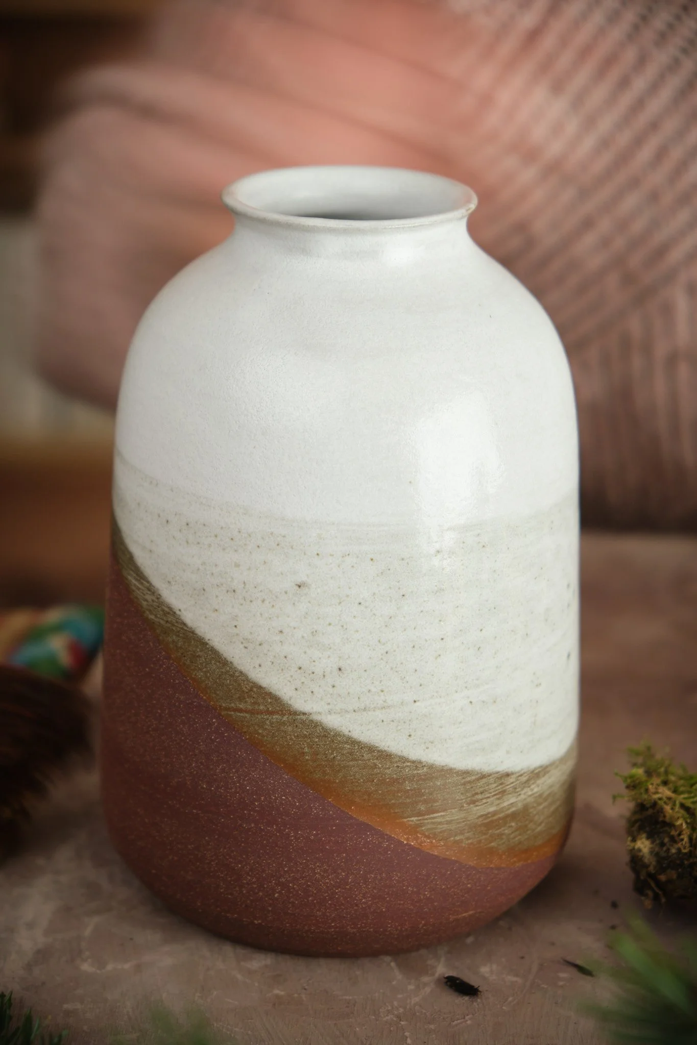 Vase blanc rouge ceramique La paume périgord.jpg