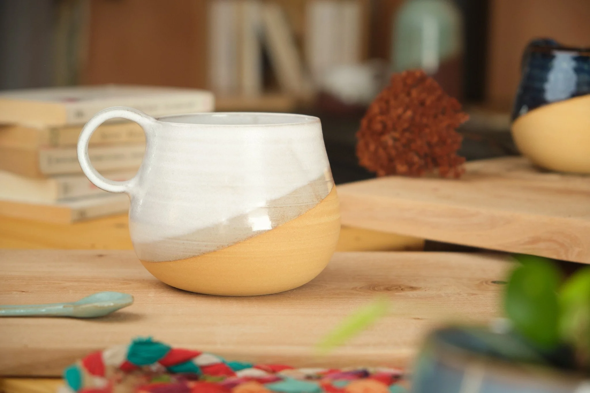 Mug La paume artisan dordogne Sable blanc.jpg