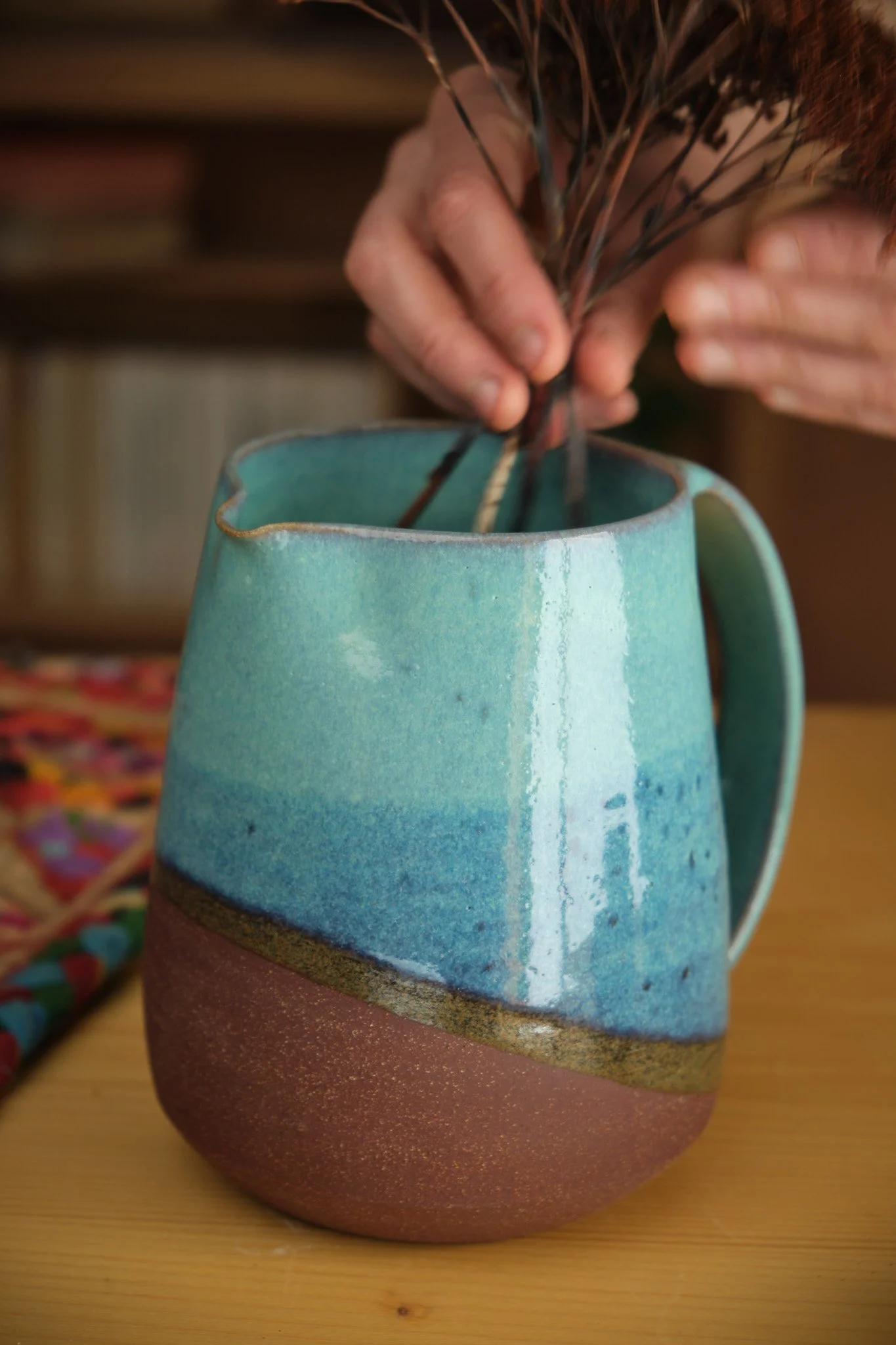 Pichet à eau en grès artisanale céramique nouvelle aquitaine 05.jpg