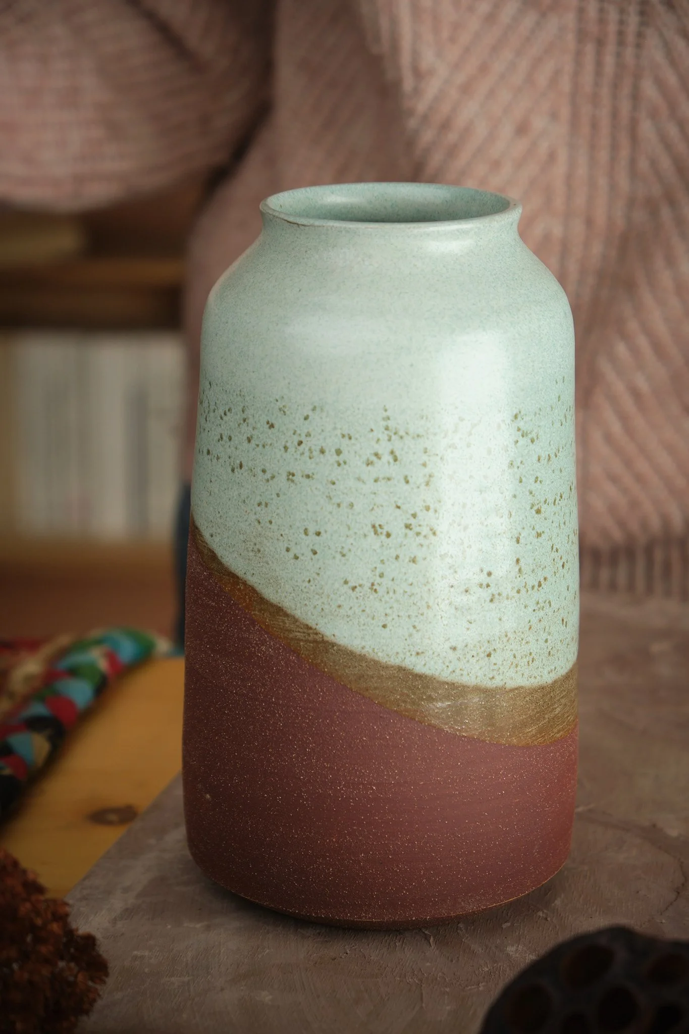 Poterie Aquitaine la Paume Vase rouge vert.jpg