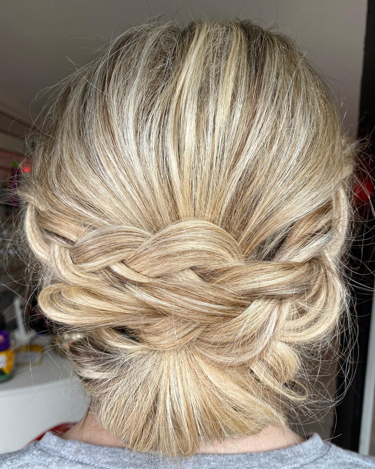 Saturday morning up do 😍👏

Whether it&rsquo;s for a wedding, prom or even just a night out on the town 🥳 we have the most talented hair stylists in salon to bring your vision to life 💘

#hairinspo #hairinspiration #hairtutorial #hairstyles #haire