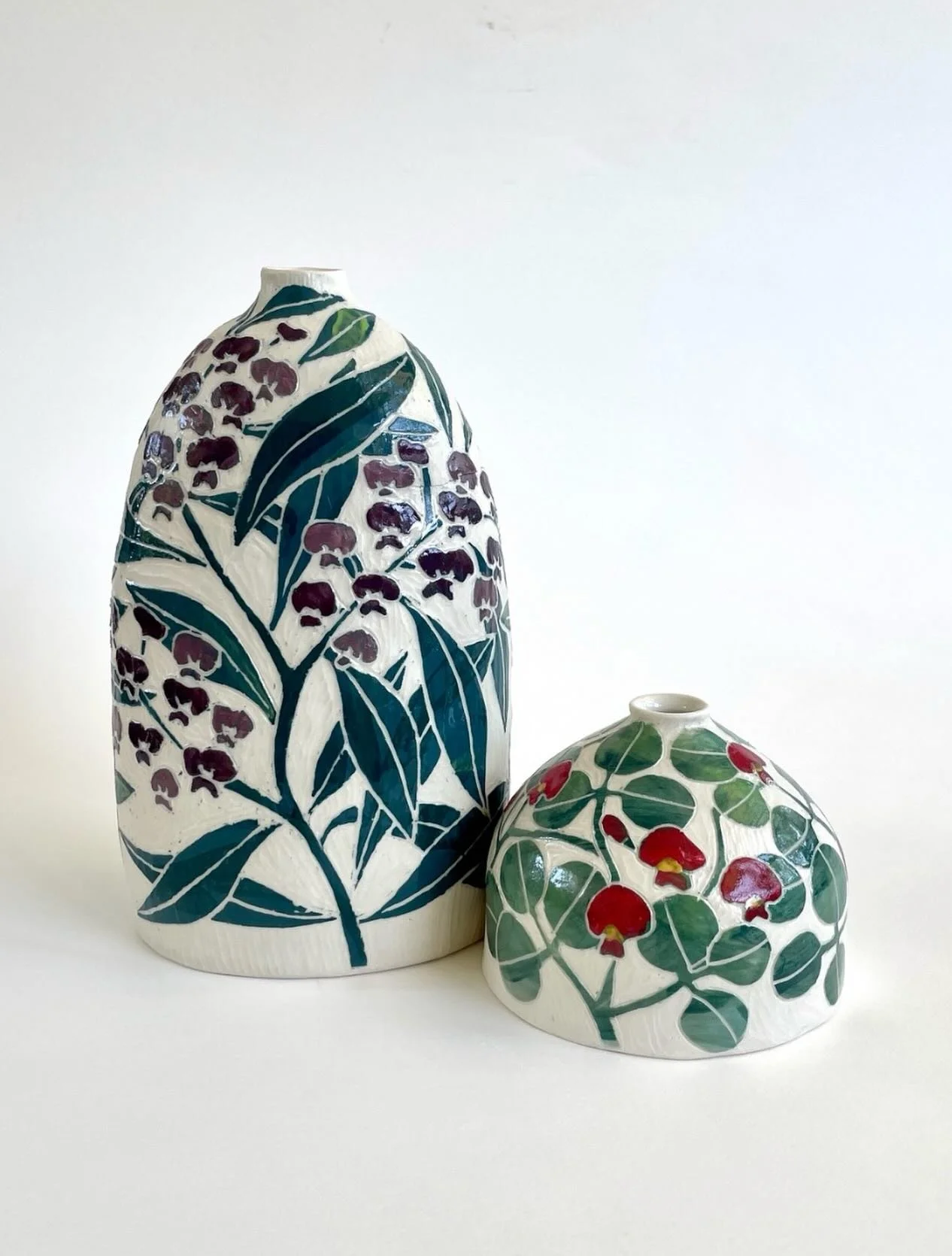 Tree Hovea (Hovea elliptica) and Kennedia carinata from the Cape to Cape walk in Western Australia. Unfortunately both these pots are &lsquo;fails&rsquo;, with cracks due to incomplete joining of two coils (tree hovea) and careless removal from the w