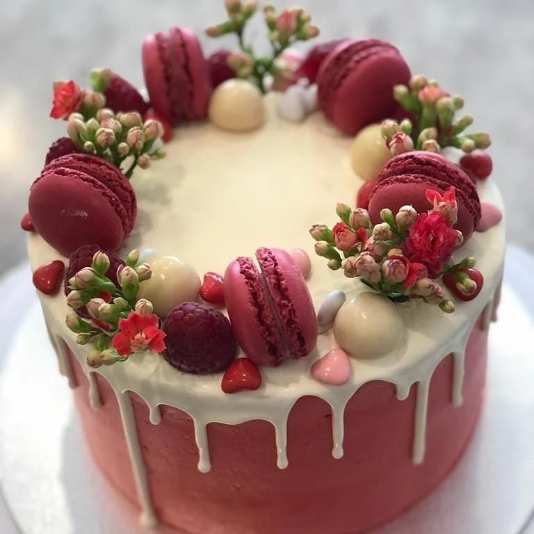 HILLS Cake and Coffee Custom-designed Cakes7.jpg