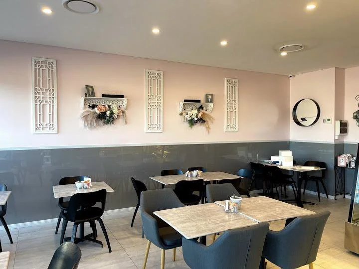 Hills Cakes and Coffee Customdesigned Cakes and Cupcakes