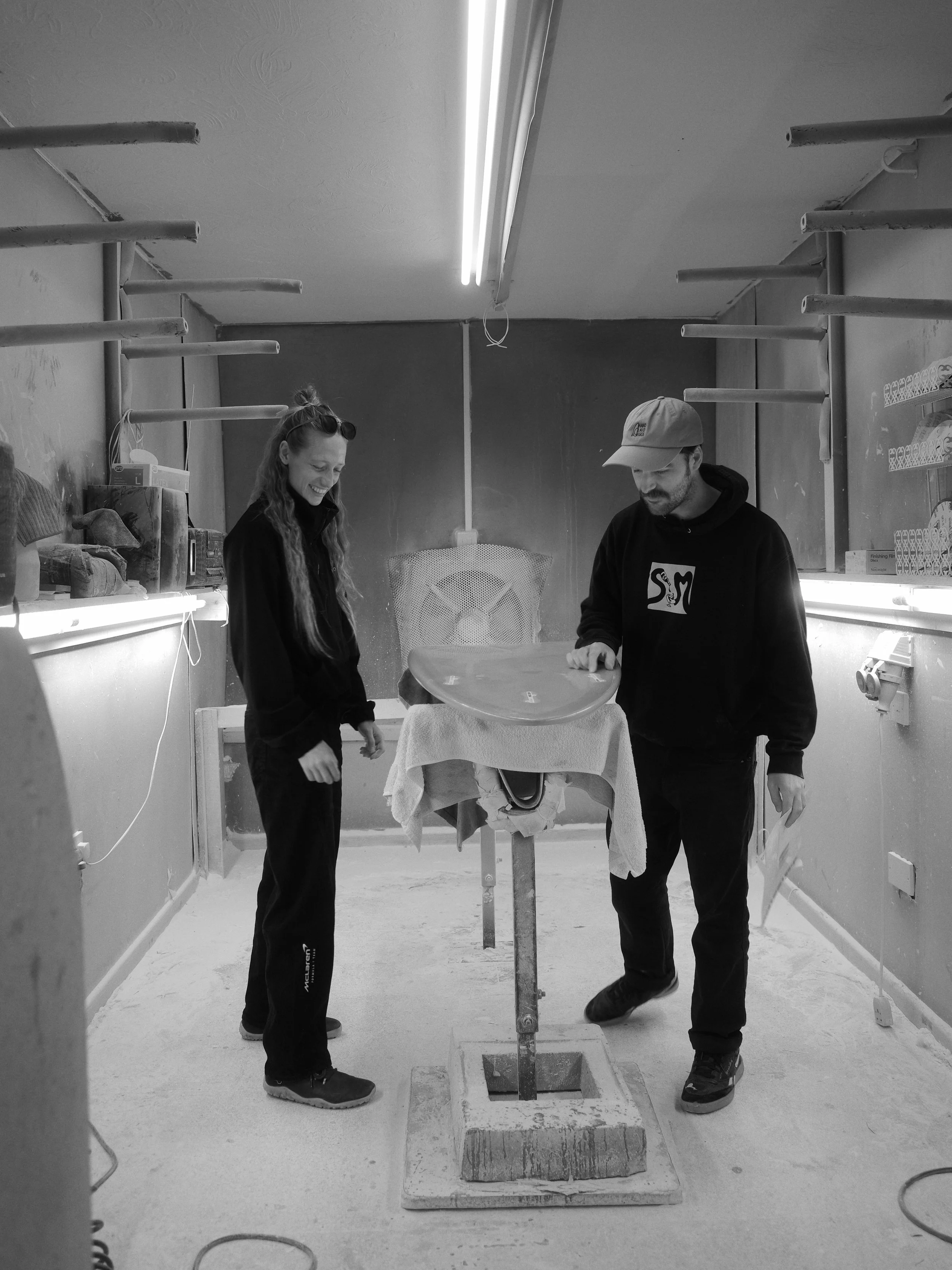 Checking if surfboard is damaged