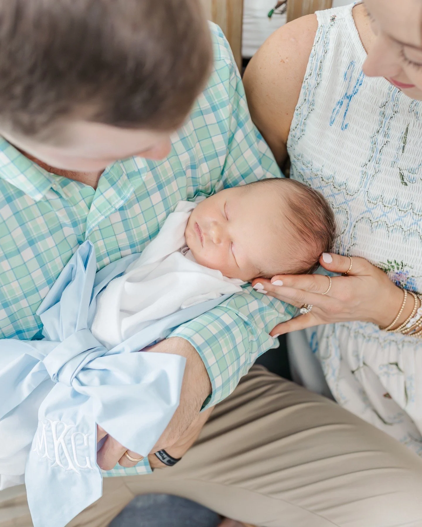Wrapped in love 💙
Welcoming the sweetest little bundle who has already stolen our hearts.
Forever grateful for these quiet, joy-filled moments.