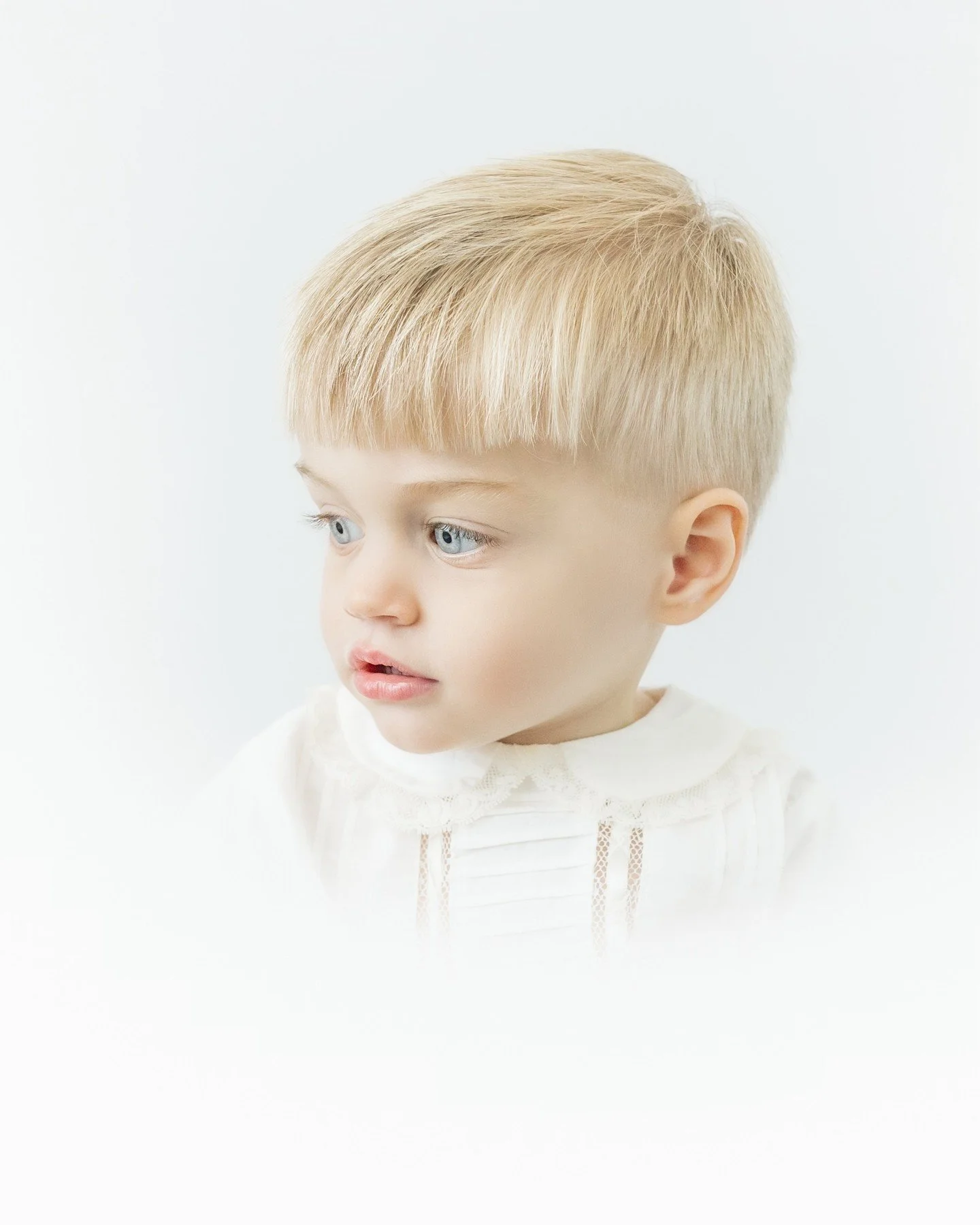Preserving the magic of childhood, one timeless portrait at a time 🤍

Heirloom sessions are now booking&mdash;crafted to be passed down for generations.
Reserve your spot today and let&rsquo;s create something truly unforgettable.

#HeirloomPortrait