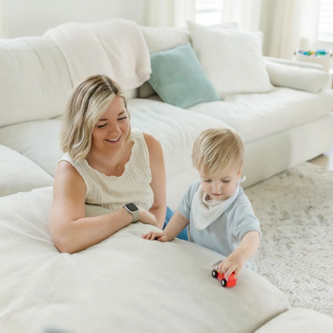 Here's exactly what the Saturday Morning Session includes (because a few of you have already asked):

A 90-minute in-home session at your house, in your space, with your real morning energy.

20 fully edited digital images delivered to your online ga