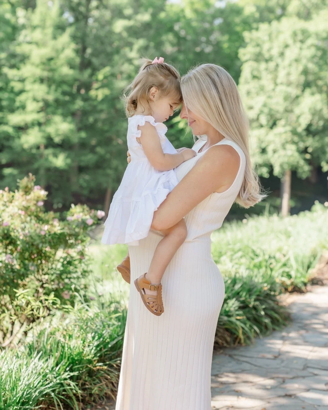 Mamas are the reason I do what I do.

The way you hold them. The way you look at them. The way you love so fiercely without even trying. I get to witness that every single session and I never take it for granted.

To every mama celebrating today, the