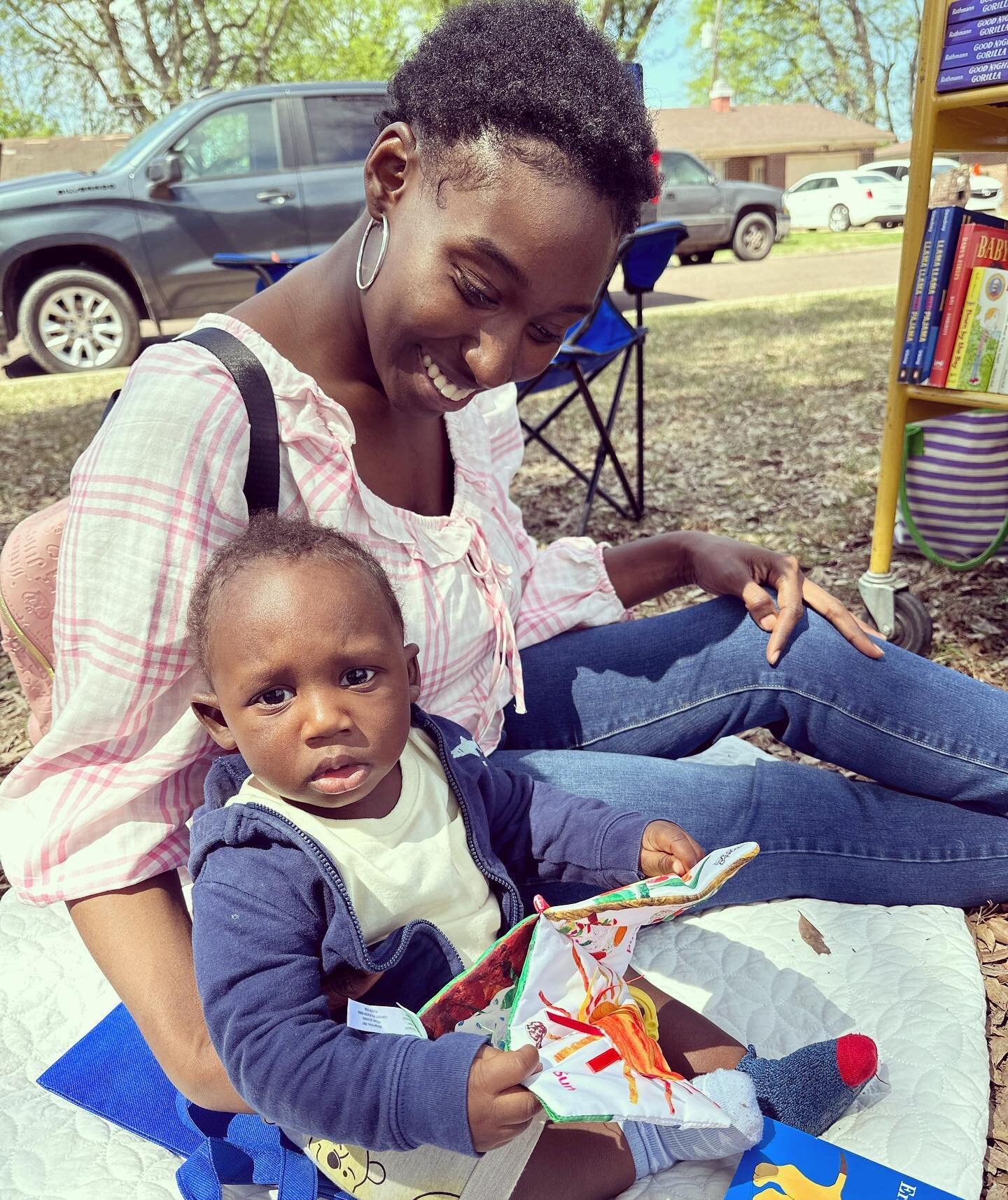 A mother&rsquo;s love liberates- Maya Angelou.  #mothers #grandmothers #aunts #toallthemothers #literacy #liberates #mississippi #letstalkaboutit #readingistherootofeverything #earlychildhoodeducation #itsnevertooearly #languagedevelopment #community