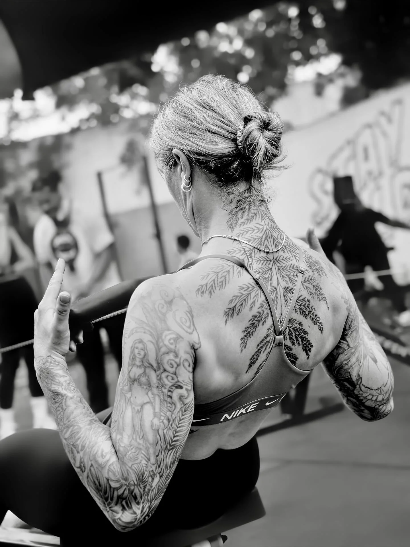 🖤 September 2025 @hyroxca PFT x @staygoldtoronto 

📸 @sunday8_lens 
🪡 @leadhead 

#staygold #hyrox #outdoortraining