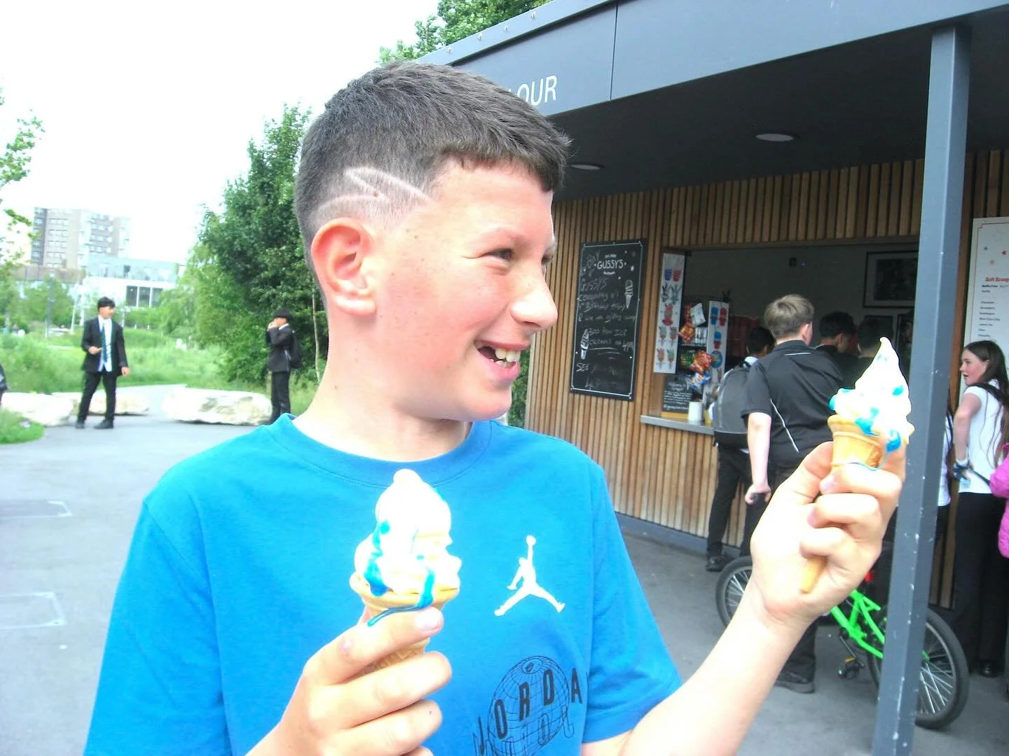 THE GARDEN OF GUSSYS IS WHERE OUR CHILDREN ROAM. IN NW2 THEY CALL IT THEIR HOME. GRASS STAINED TROUSERS AND BUBBLEGUM SAUCE HANDS, STICKY LIKE THEIR FINGERS, THEIR FEET STAY ON THE GROUND.