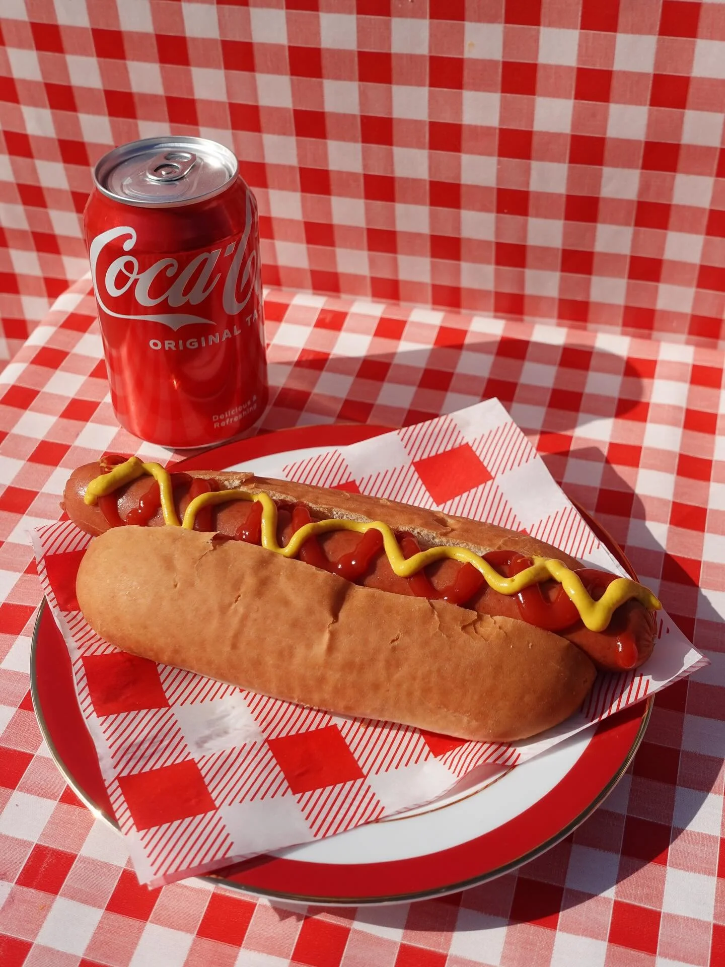 JUMBO BEEF HOTDOGS ON THE MENU AT GUSSYS. HALAL AND KOSHER OPTIONS AVAILABLE. &pound;6. BOSH.