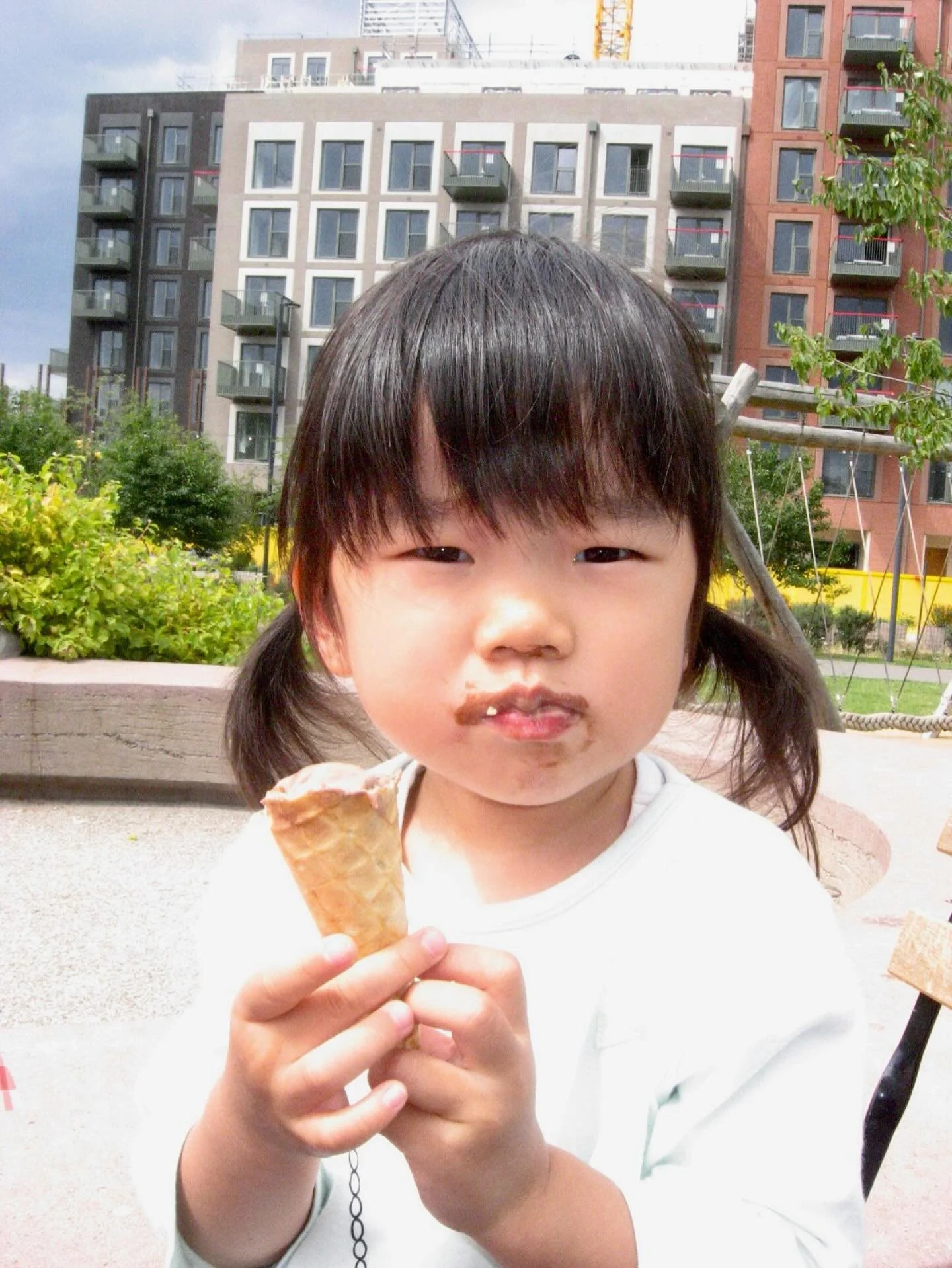WARNING: ICE CREAM SO DELICIOUS U MAY END UP WITH IT ALL OVER YOUR FACE. EXTREMELY CUTE IF YOU&rsquo;RE A SMALL CHILD. NOT SO CUTE IF YOU&rsquo;RE OLD ENOUGH TO HAVE A SAID SMALL CHILD OF YOUR OWN. PROCEED TO THE FRONT OF THE GUSSYS QUEUE WITH CAUTIO