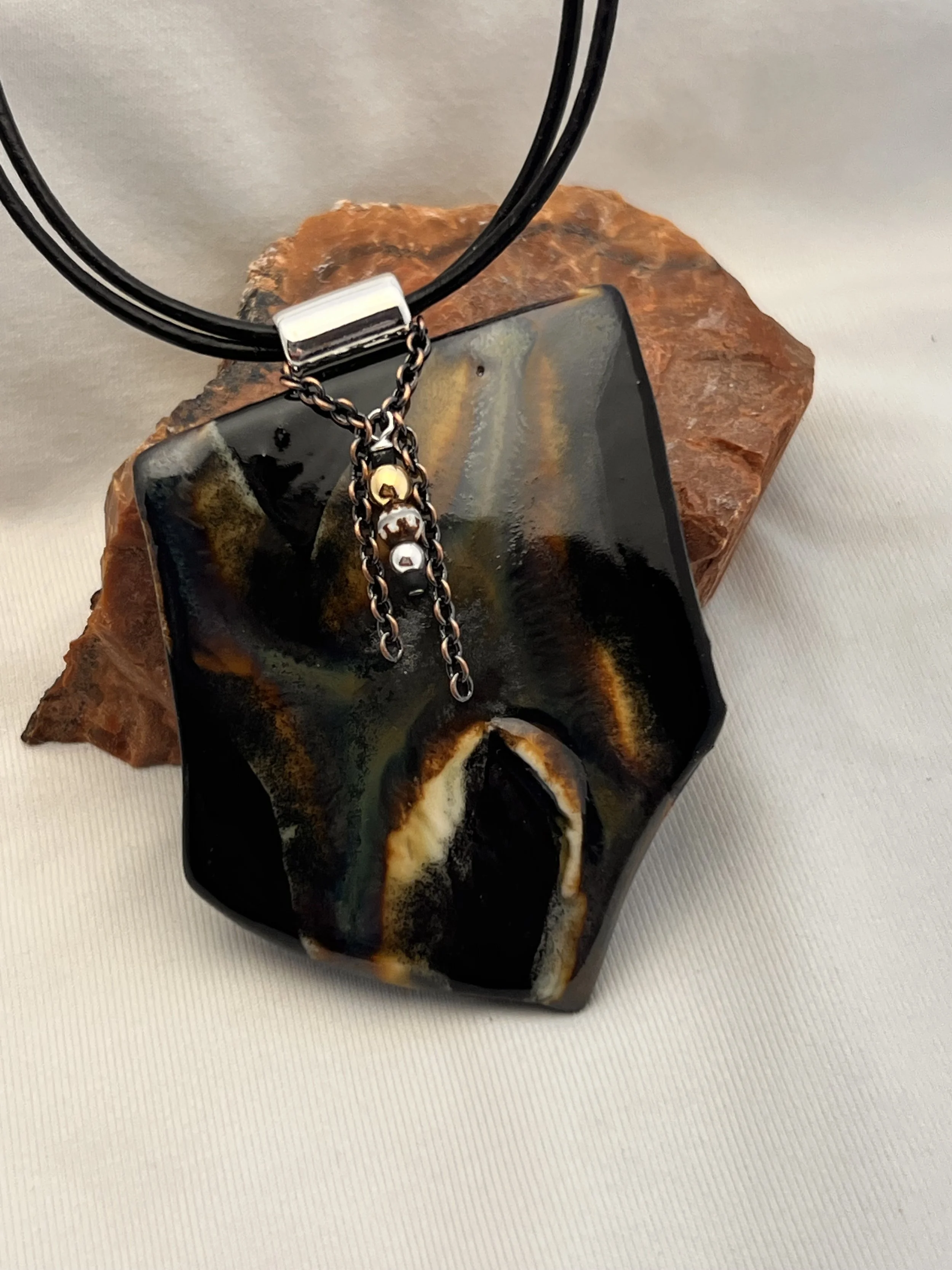 Modern Metal Statement Pendant Necklace