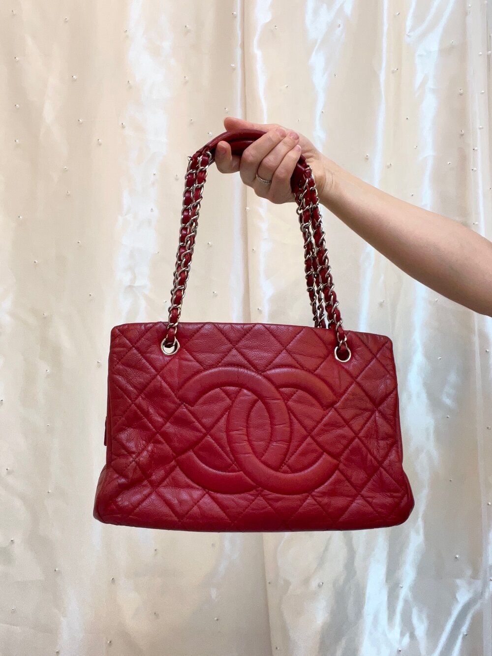 Chanel Caviar Quilted Timeless CC Shopping Tote Red — MISS LULALA