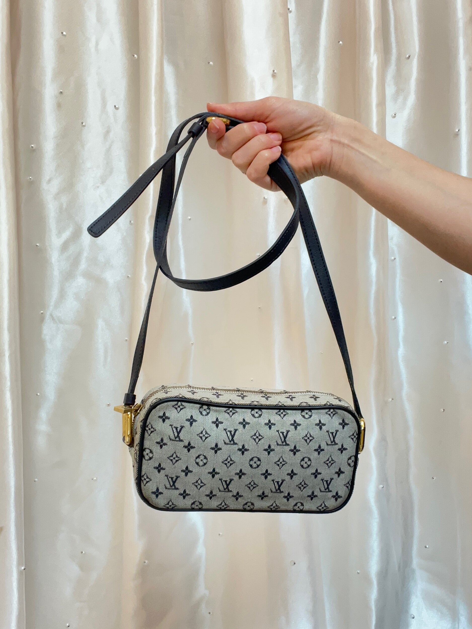 Louis Vuitton Mini Lin Juliette Crossbody Bag - Blue Crossbody Bags,  Handbags - LOU262432