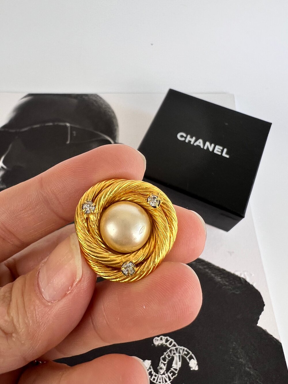 Chanel Pearl and Crystal Gold Knot Earrings — MISS LULALA