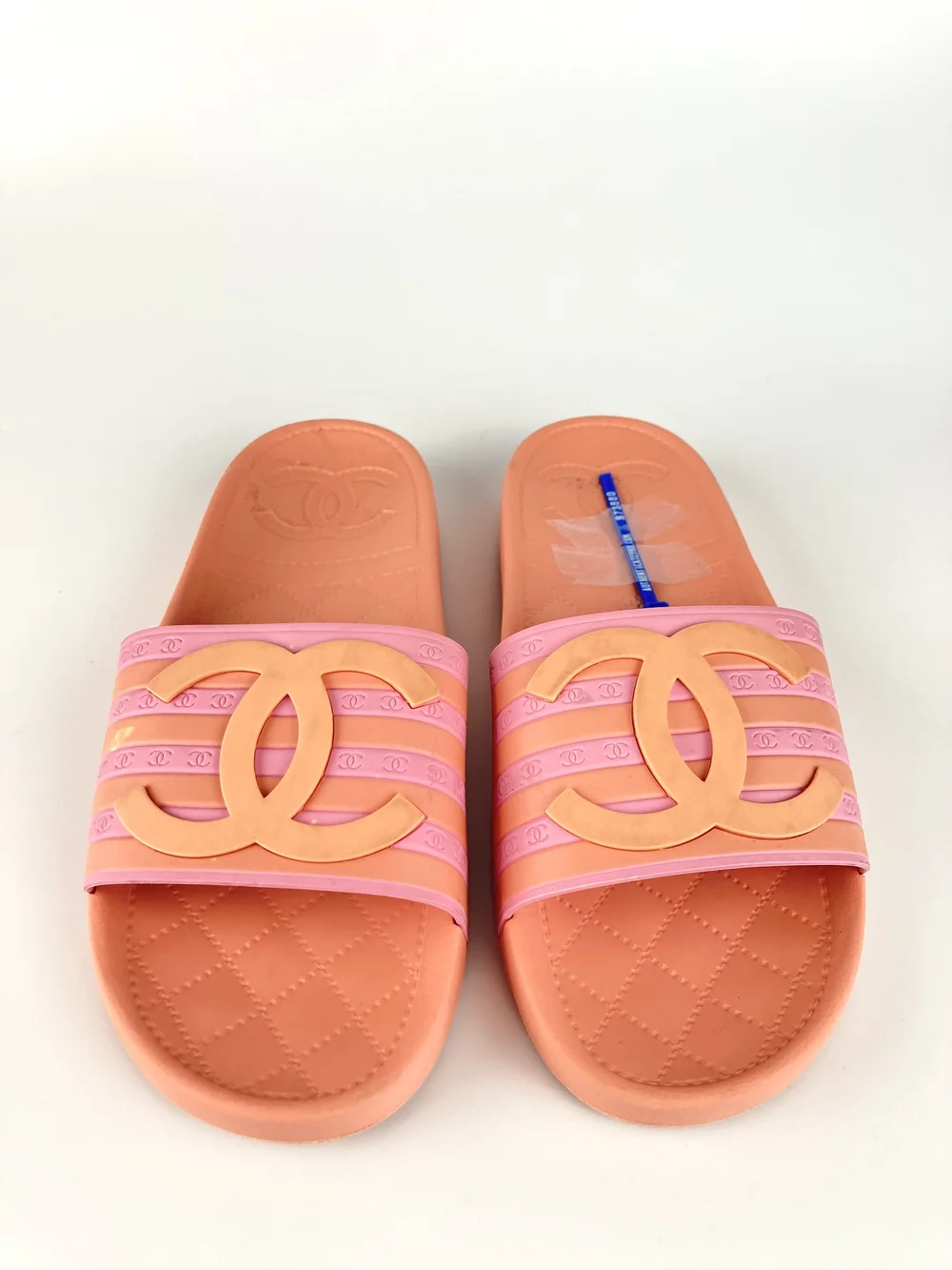 CHANEL Rubber CC Flat Slide Sandals 38 Orange Pink — MISS LULALA